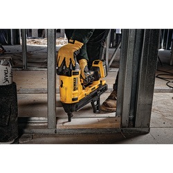 20V MAX* XR® Cordless Concrete Nailer Kit - DCN890P2 | DEWALT