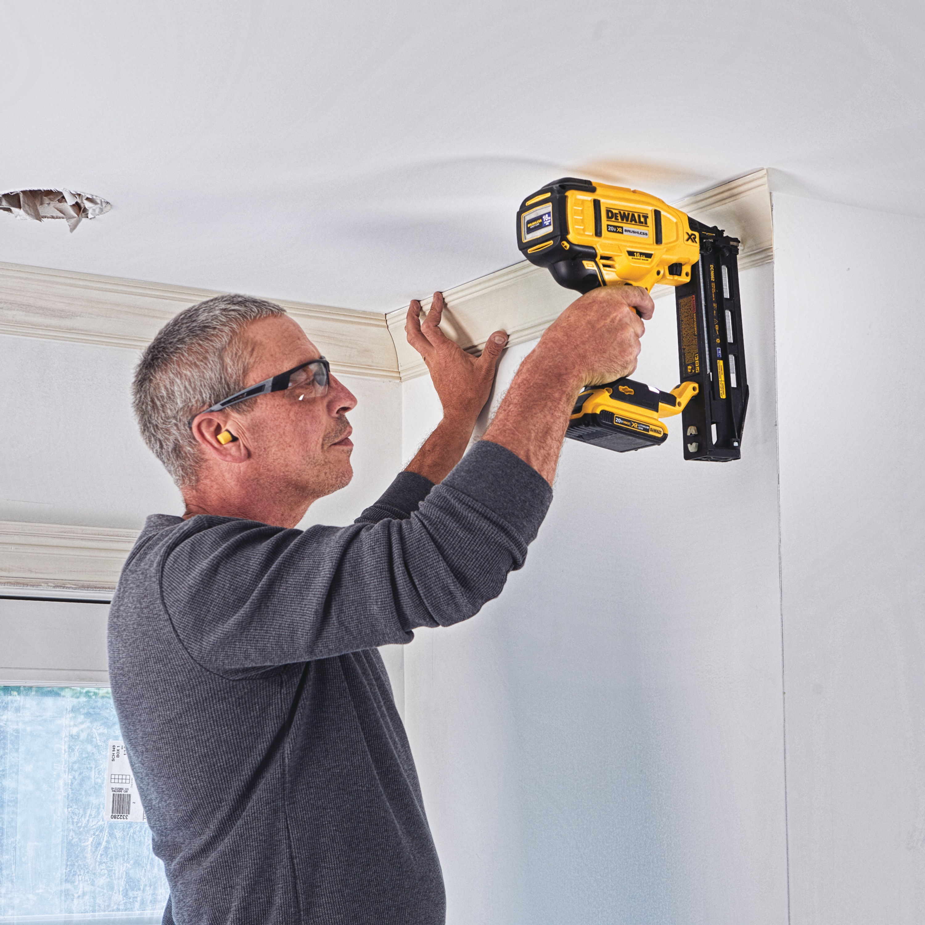 dewalt xr 16 gauge nailer