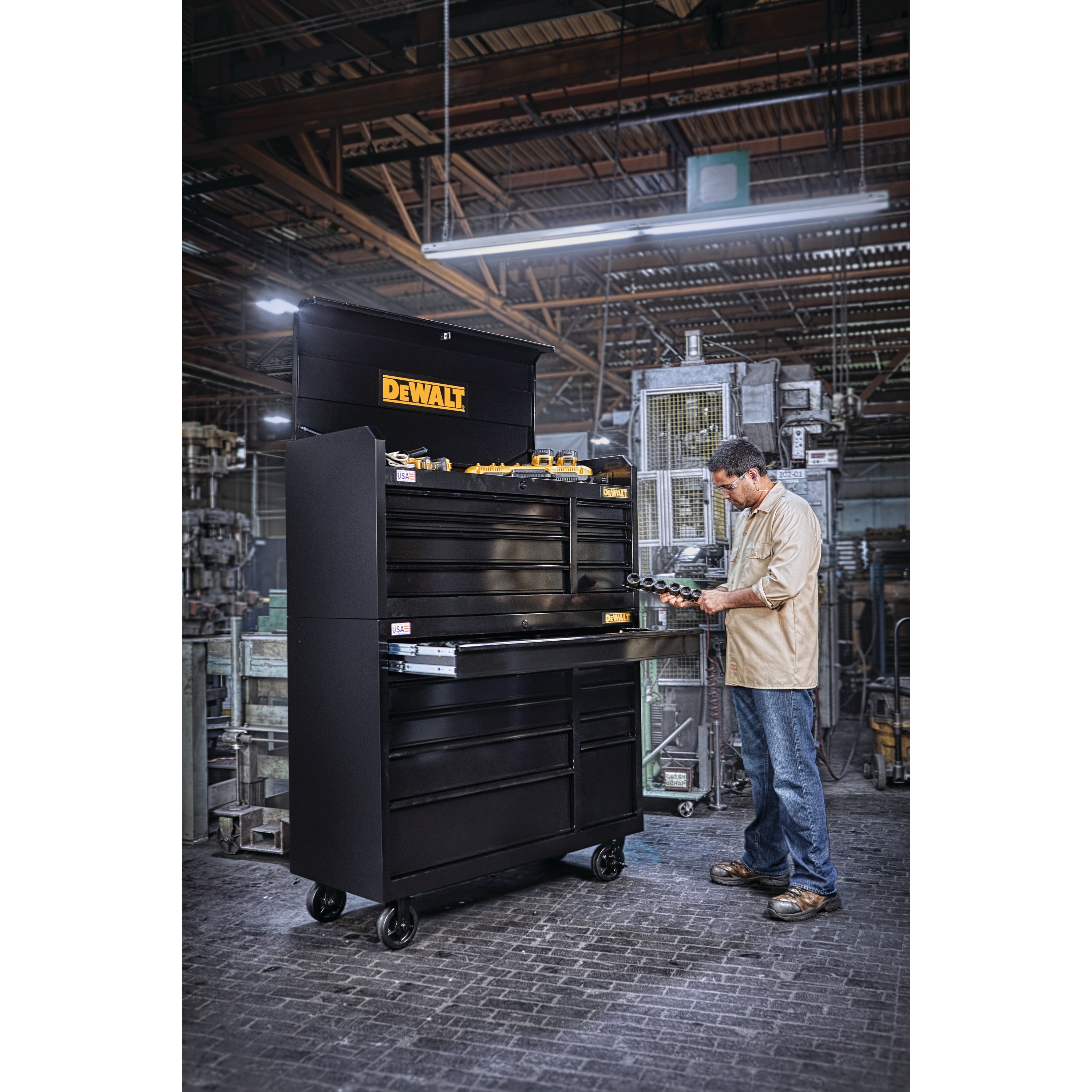 52 in. Wide 9-Drawer Rolling Tool Cabinet - DWST25294 | DEWALT