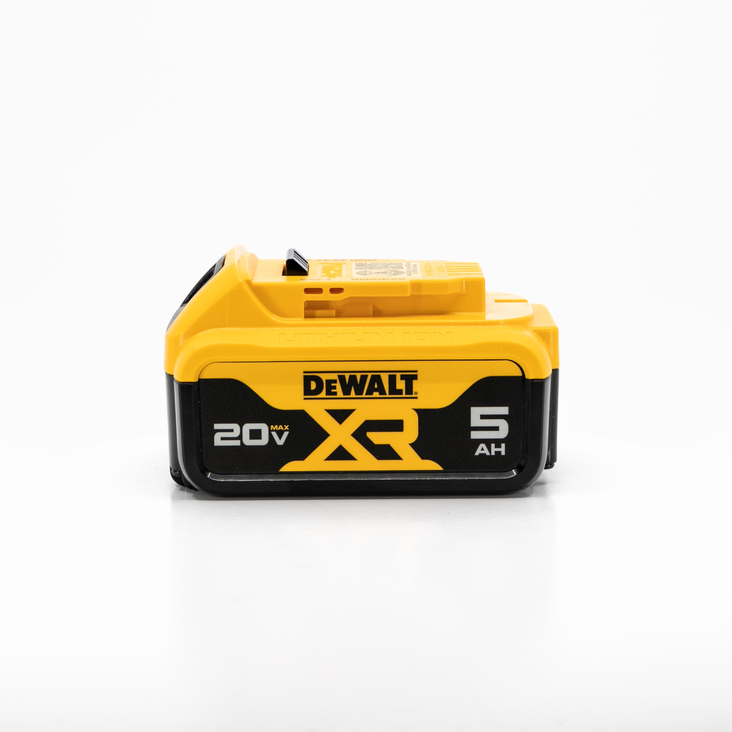 DEWALT 20V MAX XR Battery, 5 Ah, 2-Pack (DCB205-2) 