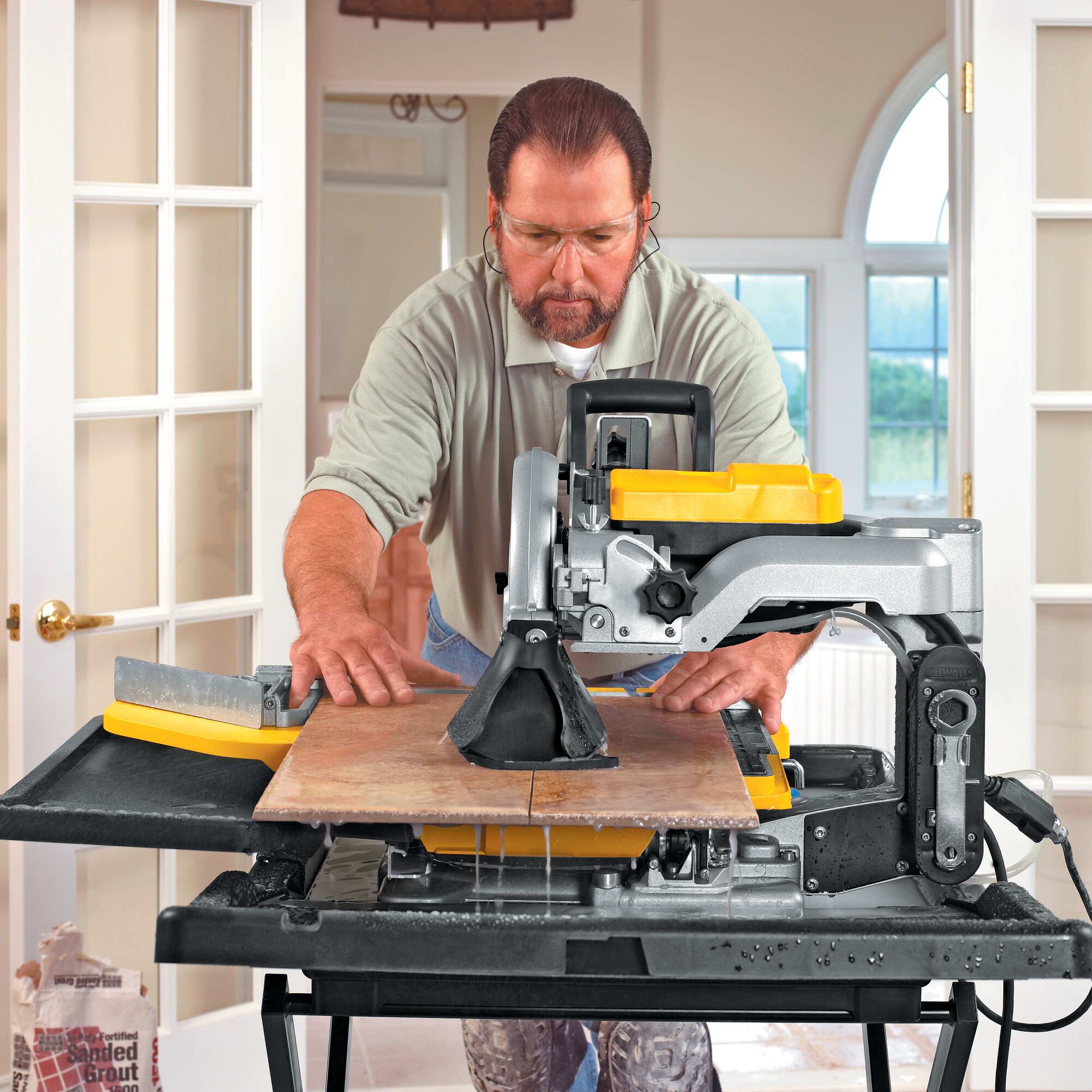 Dewalt tile deals saw stand