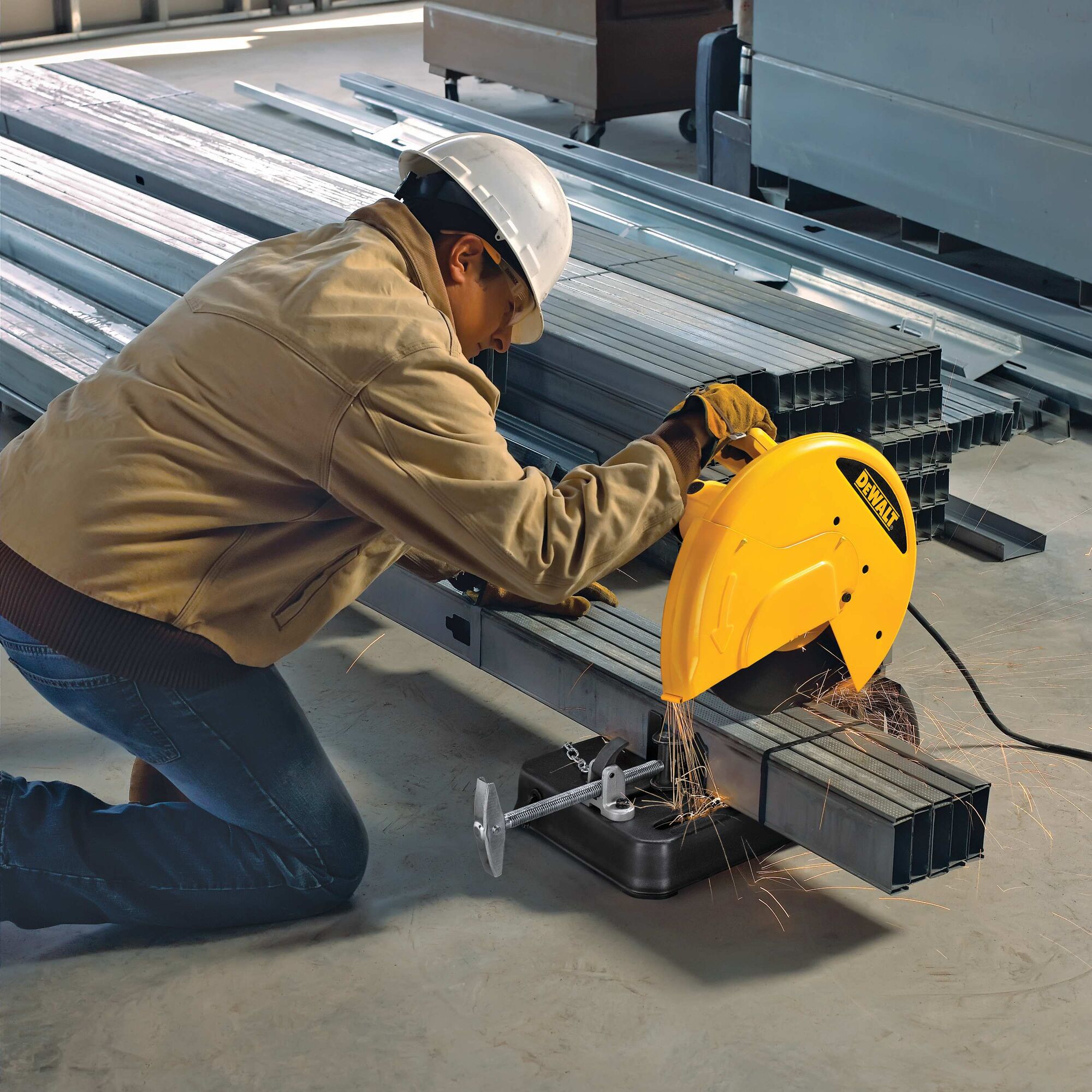 Dewalt battery discount operated chop saw