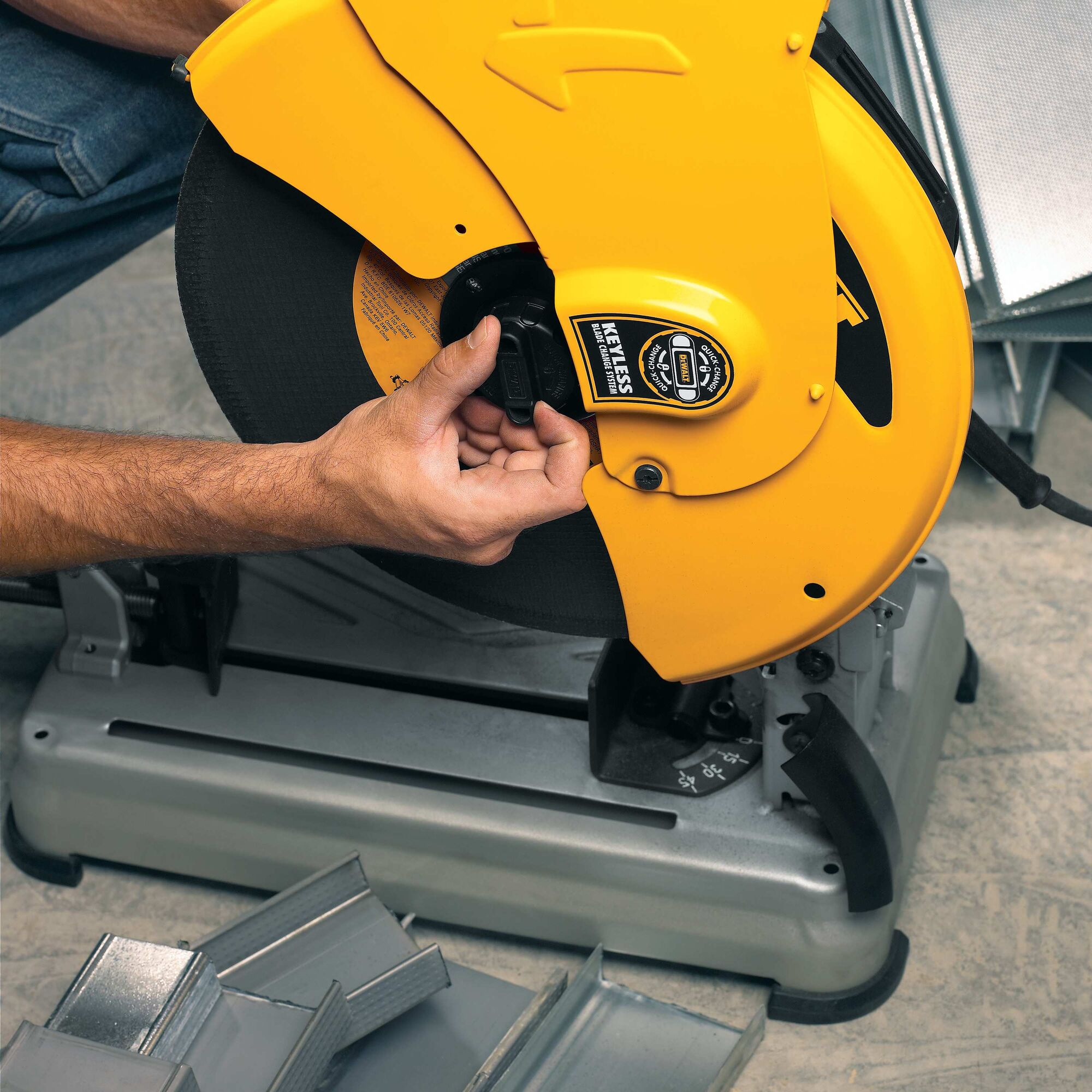 Dewalt 14 metal store chop saw