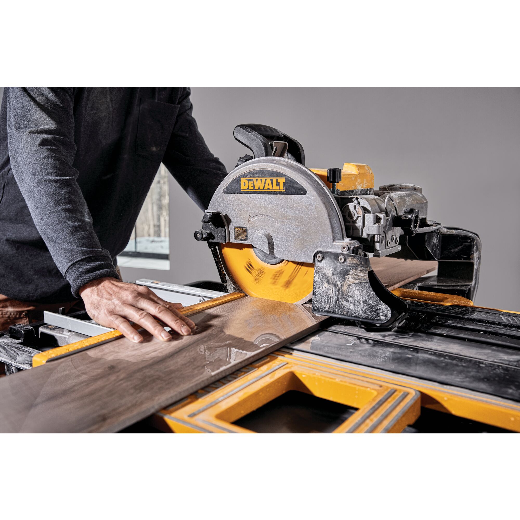 Dewalt 3600 tile saw new arrivals