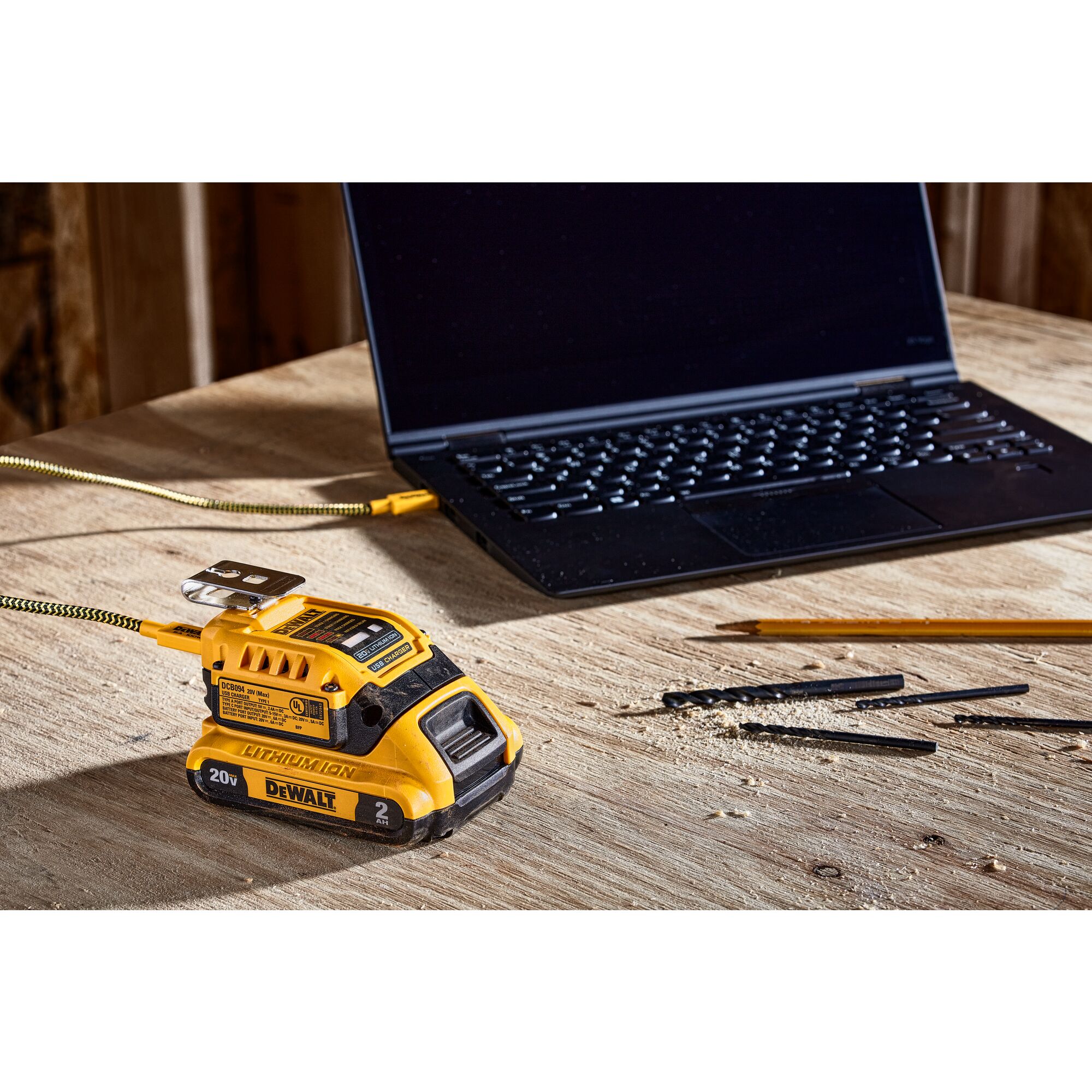 Dewalt discount usb adapter