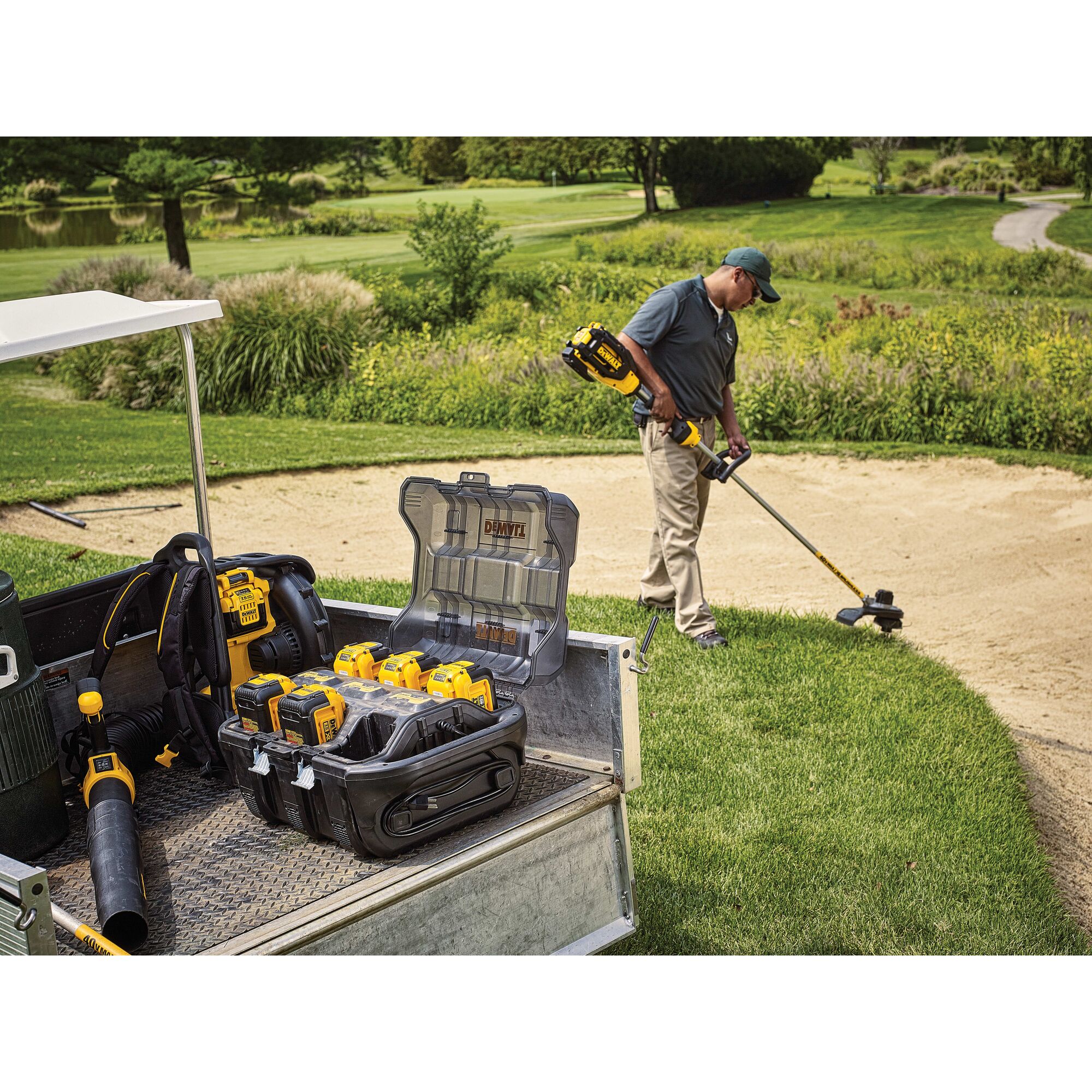 40V MAX 6 Pack Charging Station DEWALT