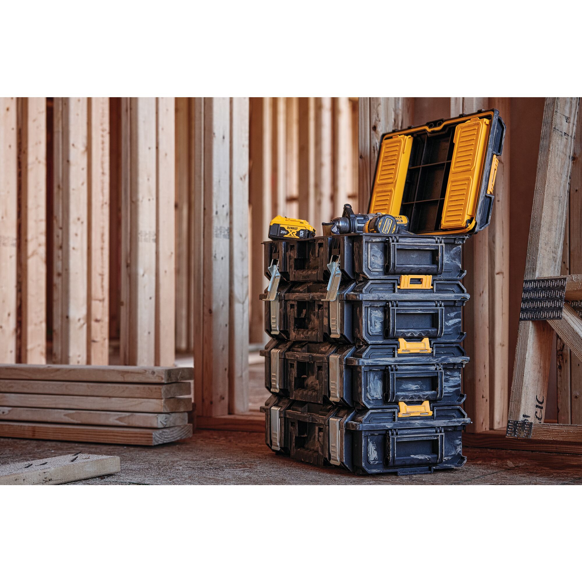 Dewalt 5 amp discount battery