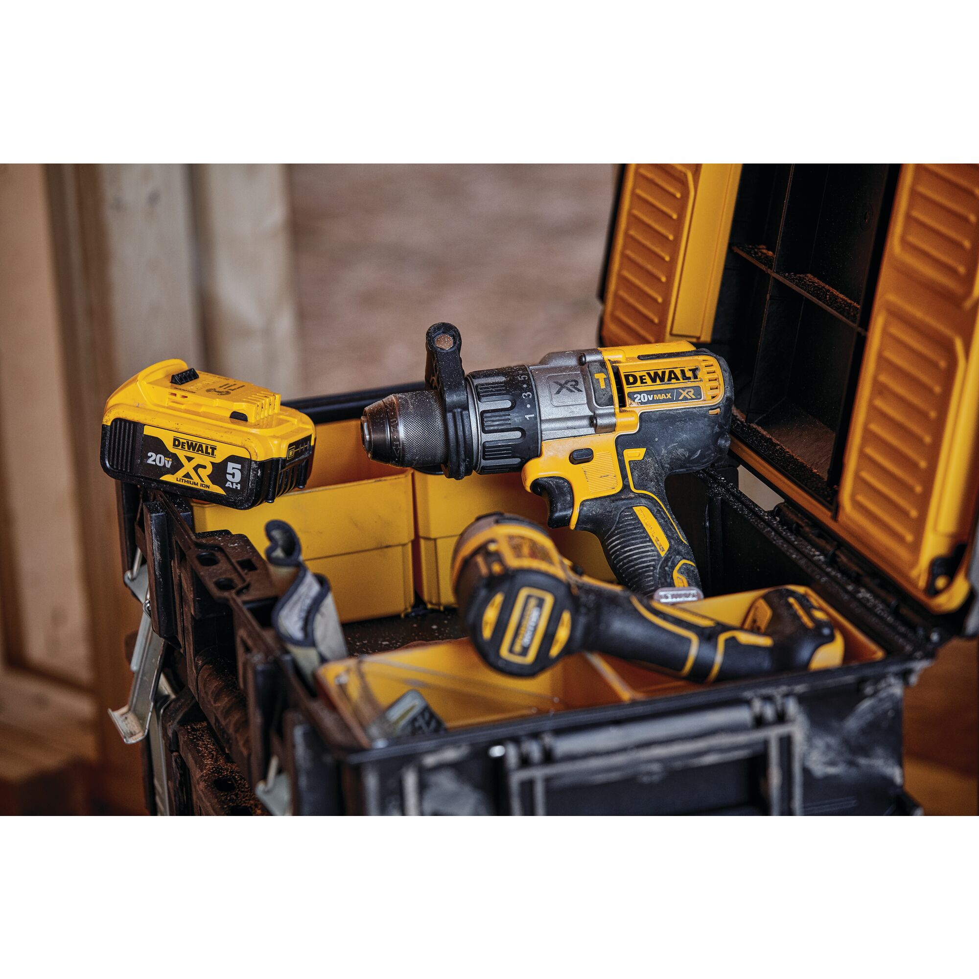 Dewalt 5 deals amp drill