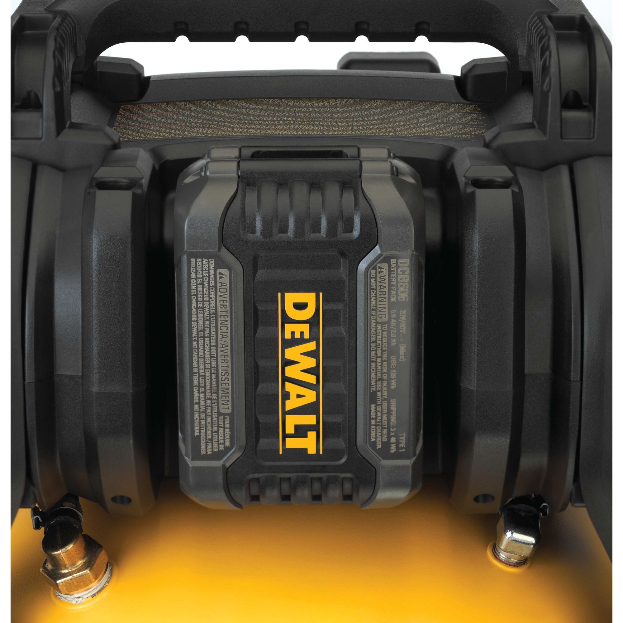 Dewalt portable best sale air compressor battery