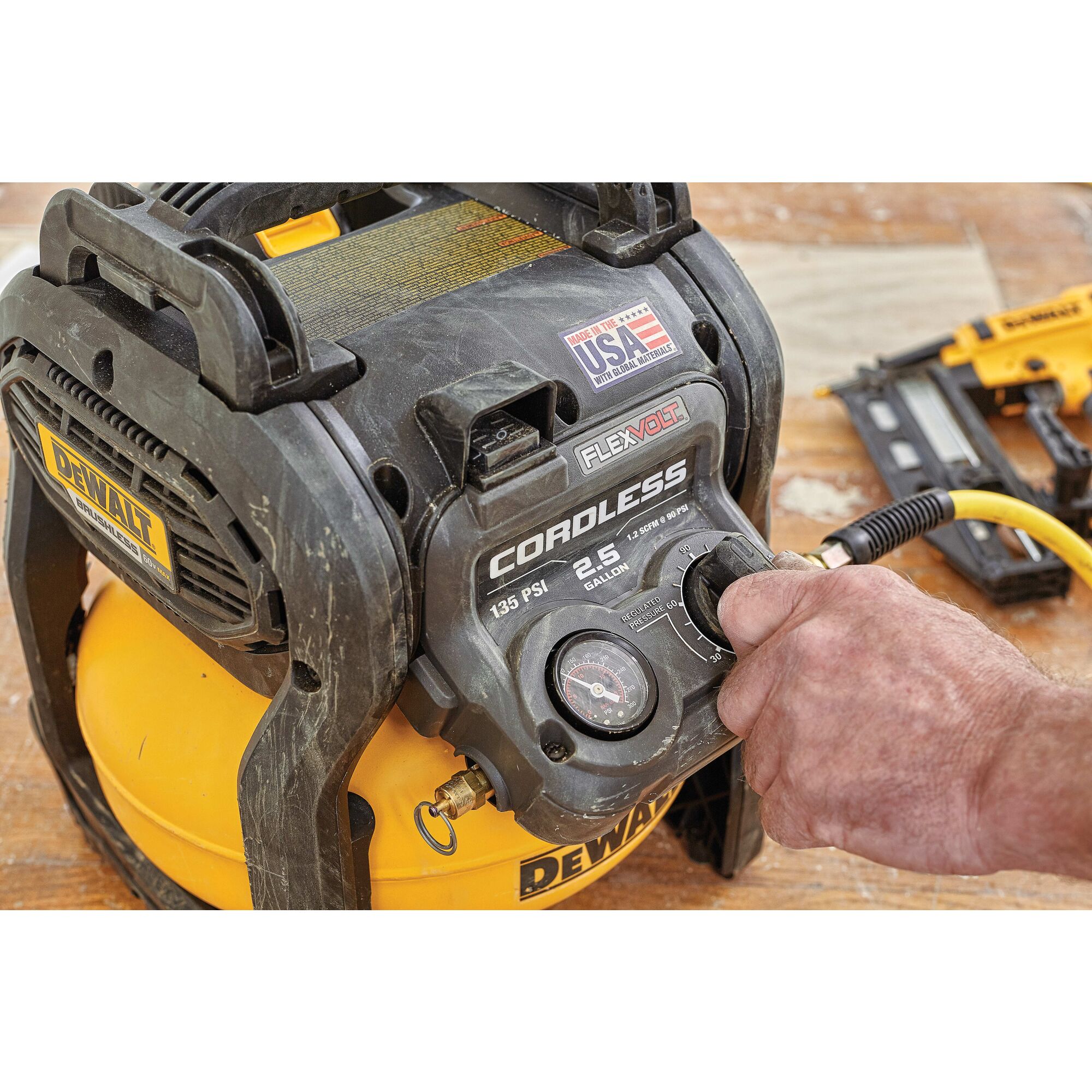 Cordless dewalt deals air compressor