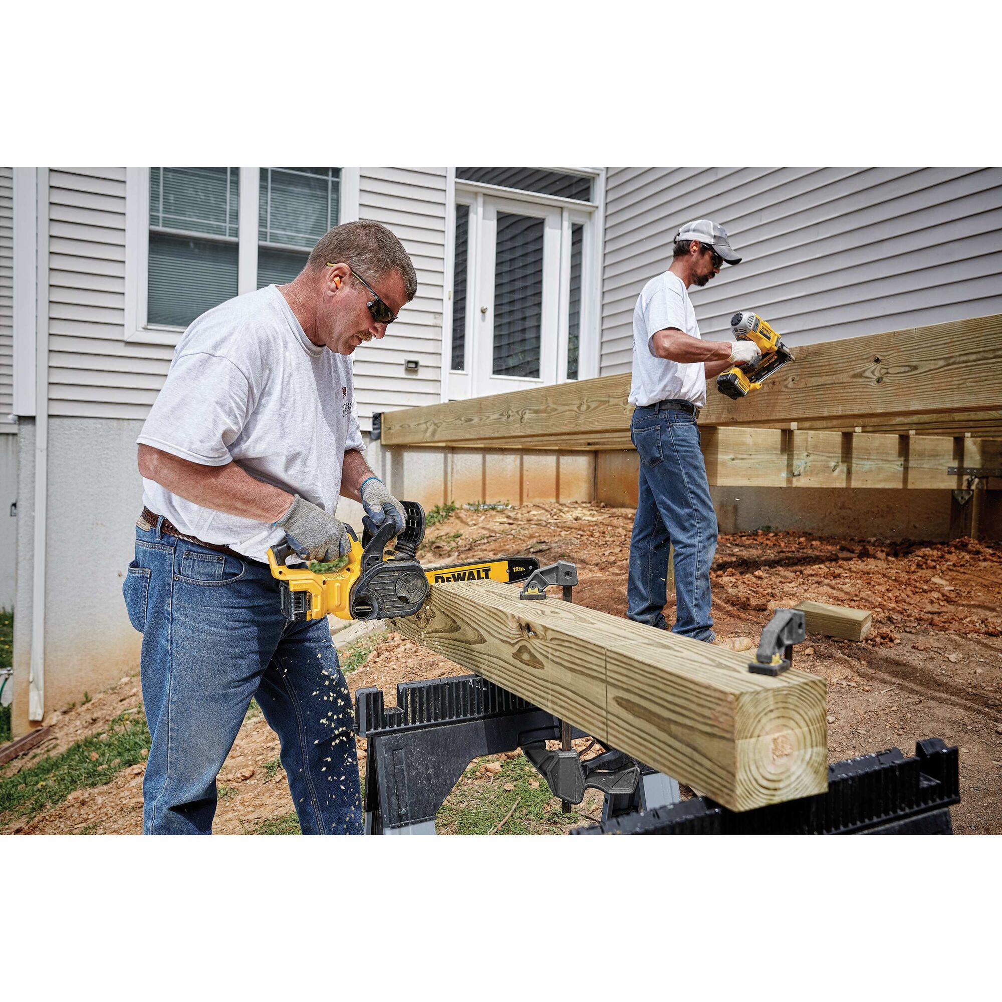 Dewalt battery operated online chainsaw