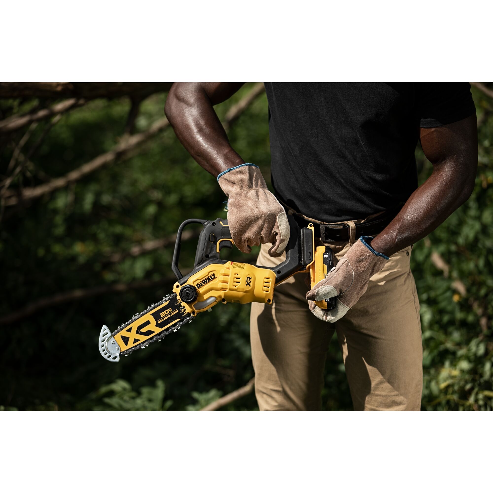 Dewalt battery discount powered chainsaw review