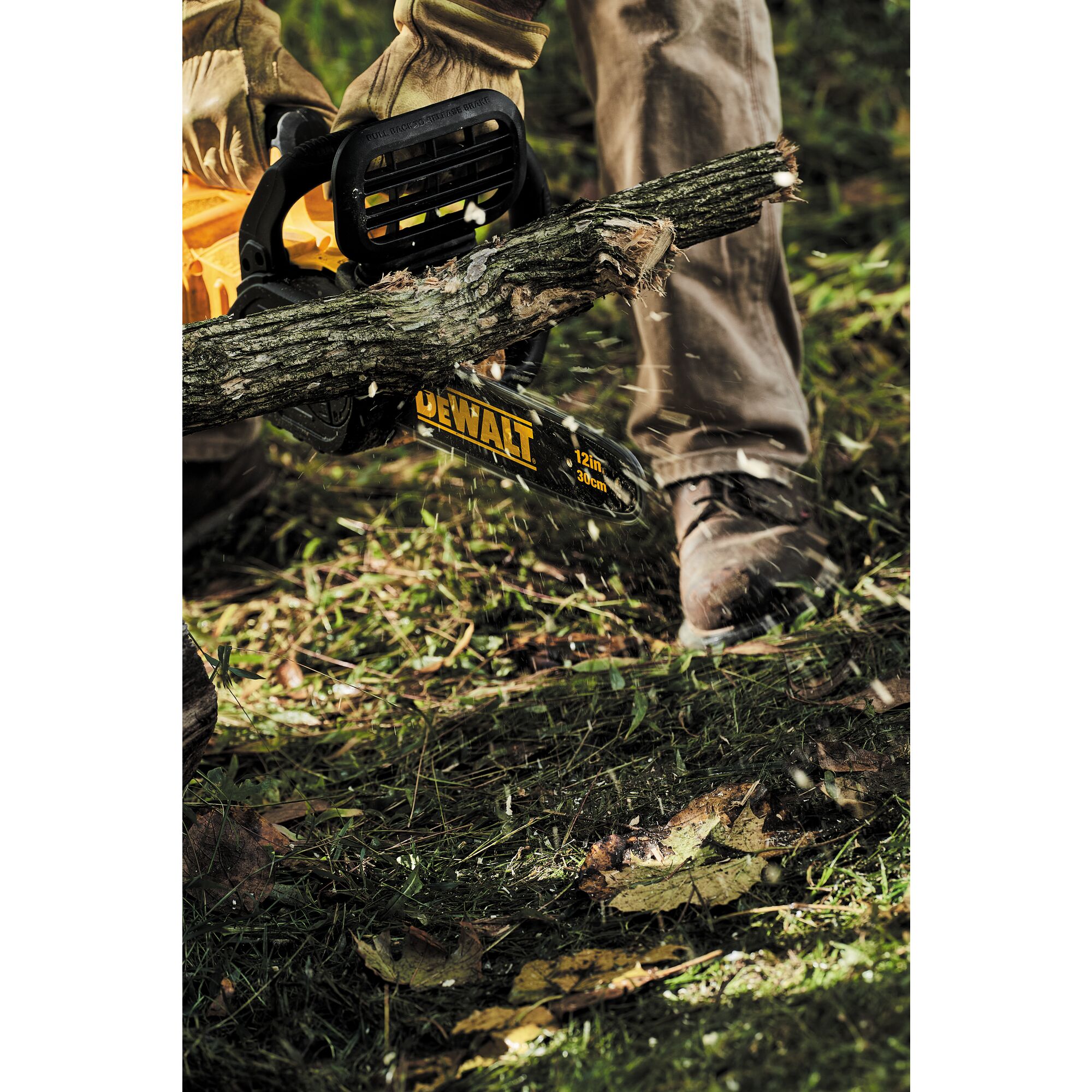 Dewalt chainsaw dccs670x1 hot sale