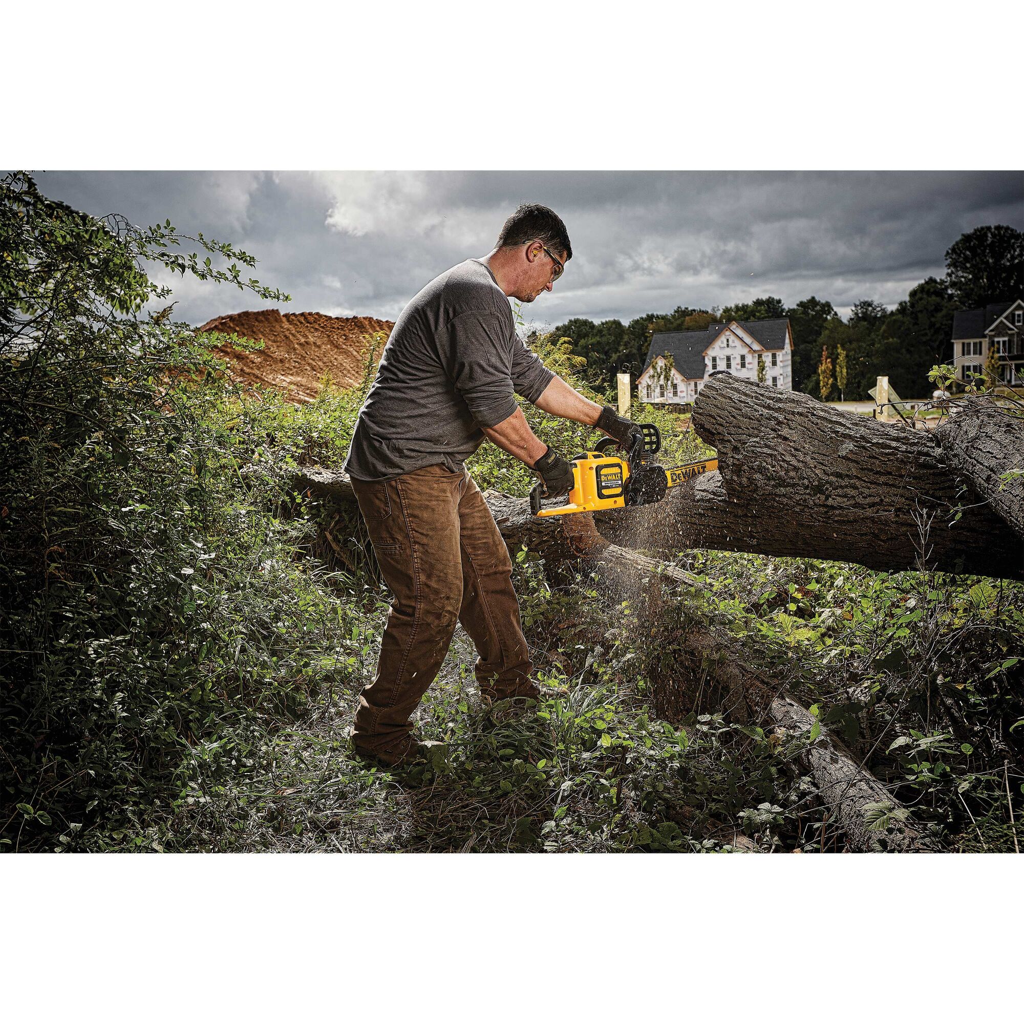 Dewalt 60v chainsaw with battery and charger new arrivals