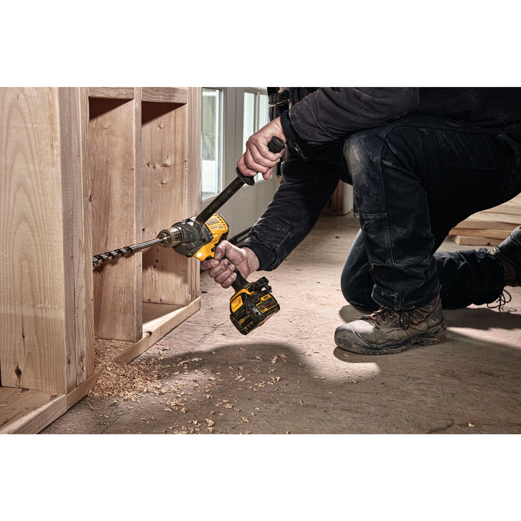 Dewalt flexvolt 2025 mixing drill