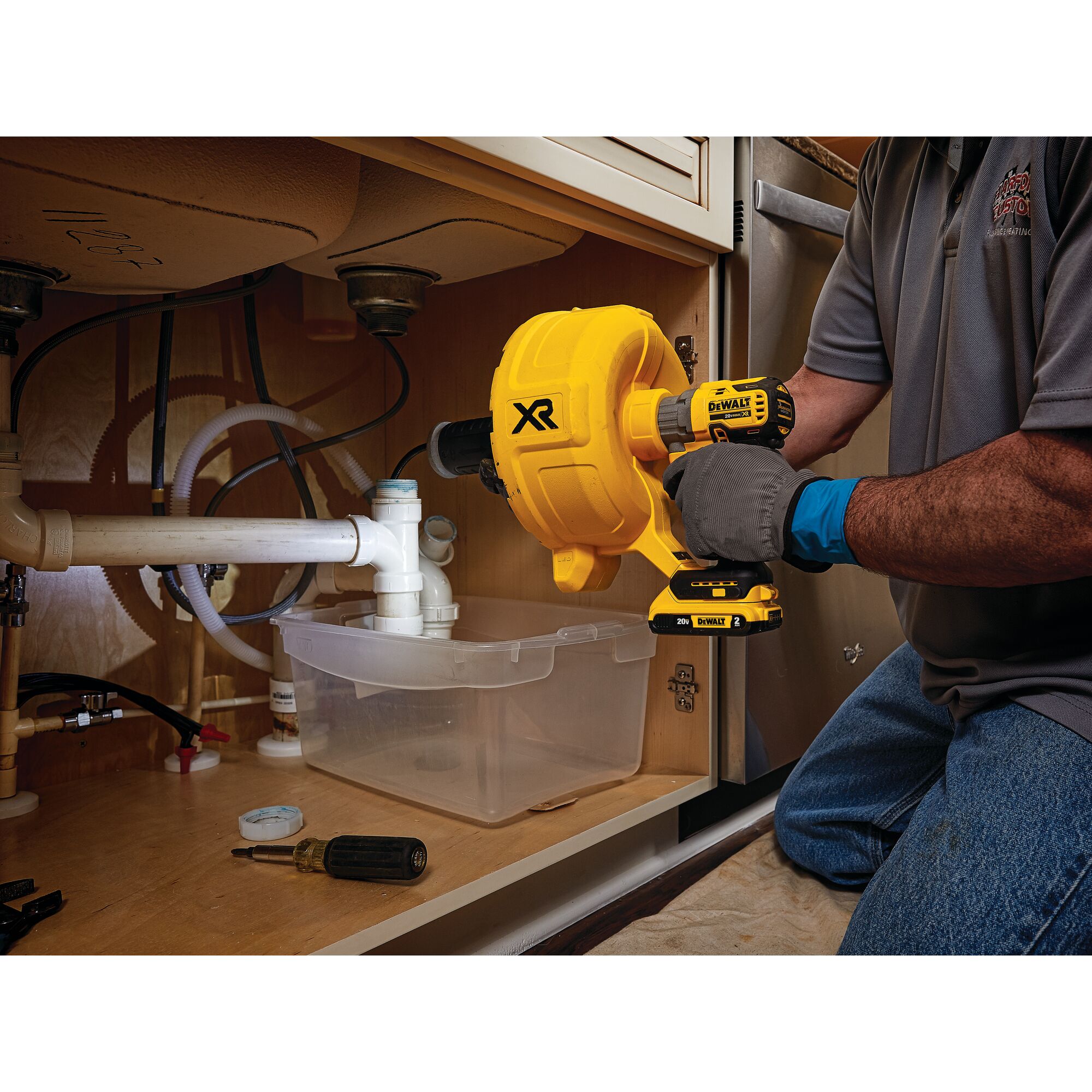 Dewalt 20v max xr brushless drain shop snake dcd200b