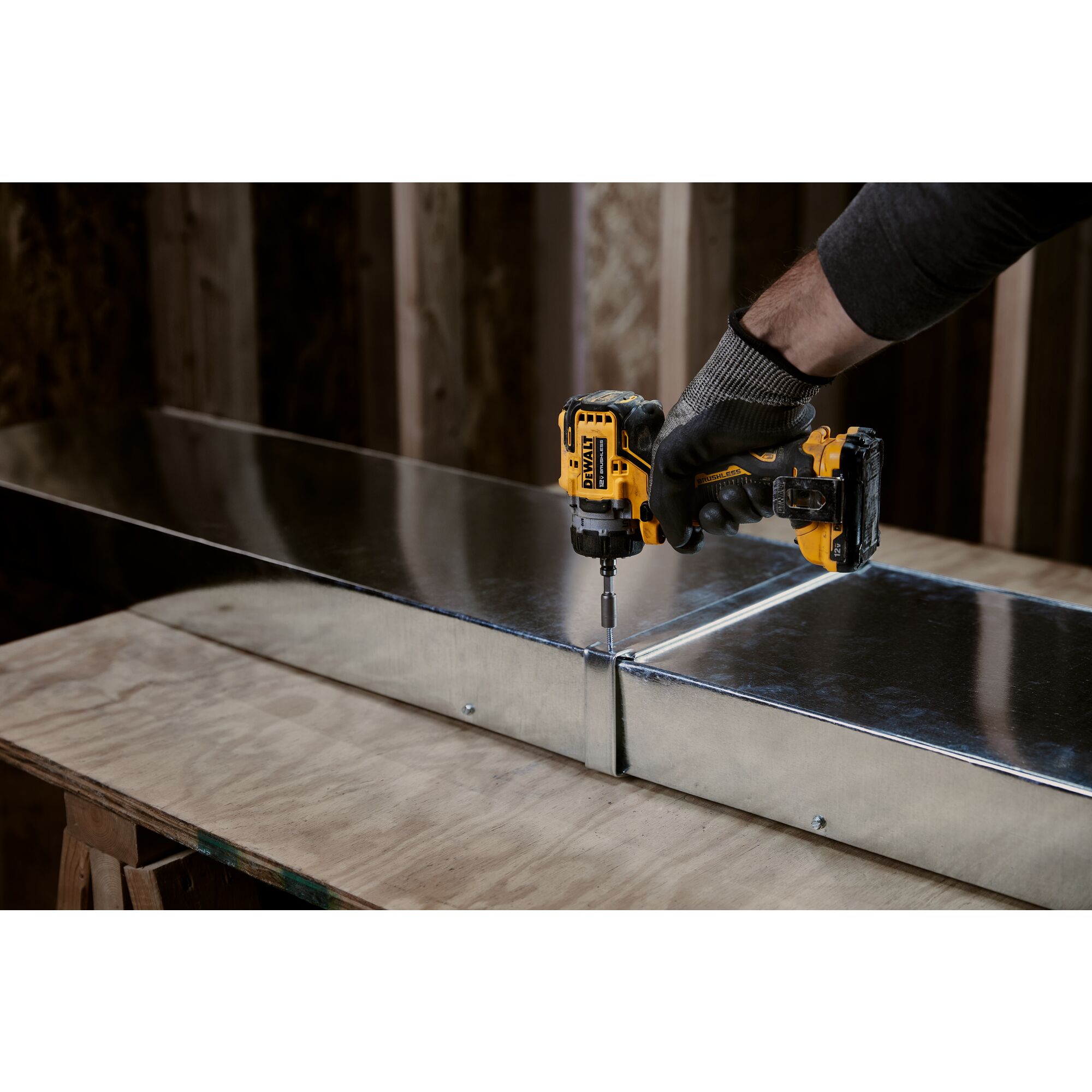 Dewalt xtreme 12v max brushless cordless driver discount kit