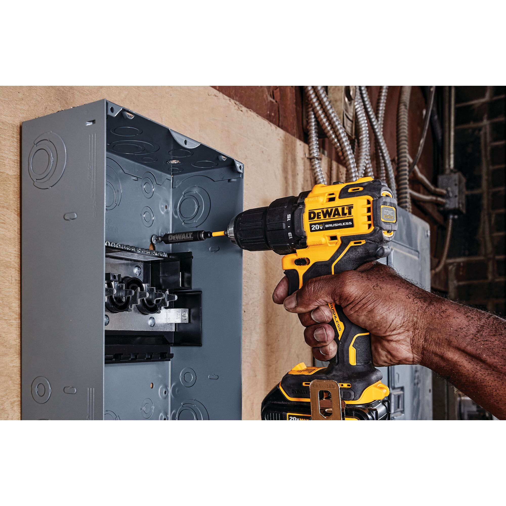 Dcd708c2 outlet dewalt drill