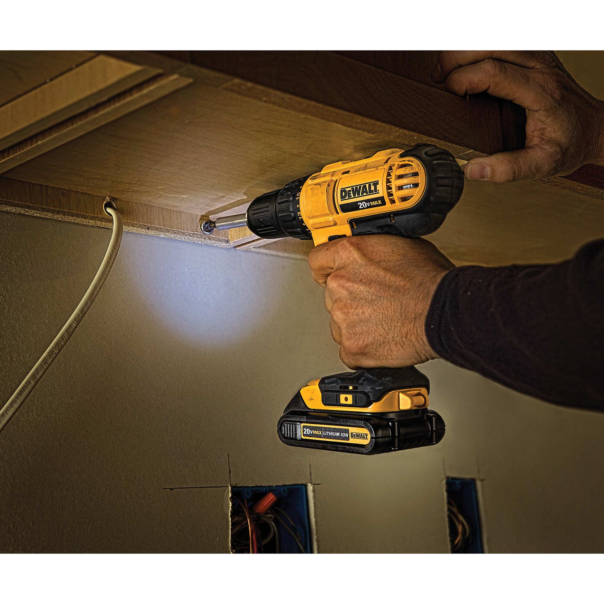 Dewalt compact cordless drill hot sale