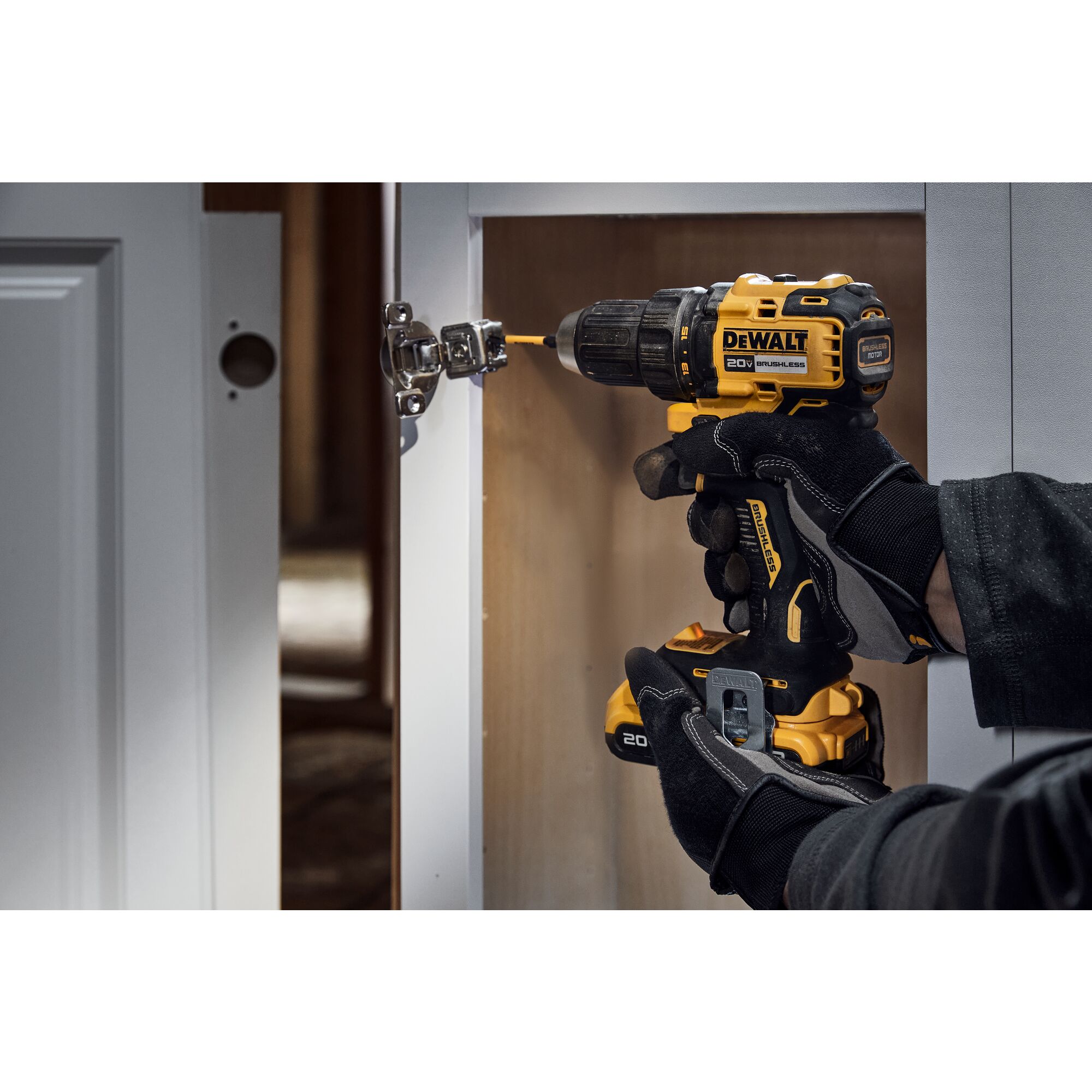 20V MAX Brushless Cordless 1 2 in. Drill Driver Kit DEWALT