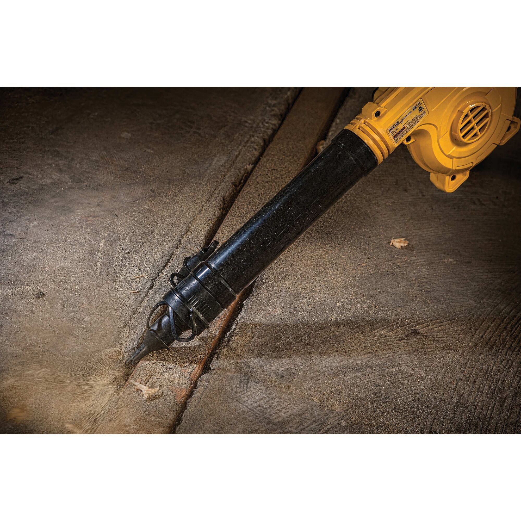 20V MAX Compact Jobsite Blower Kit DEWALT