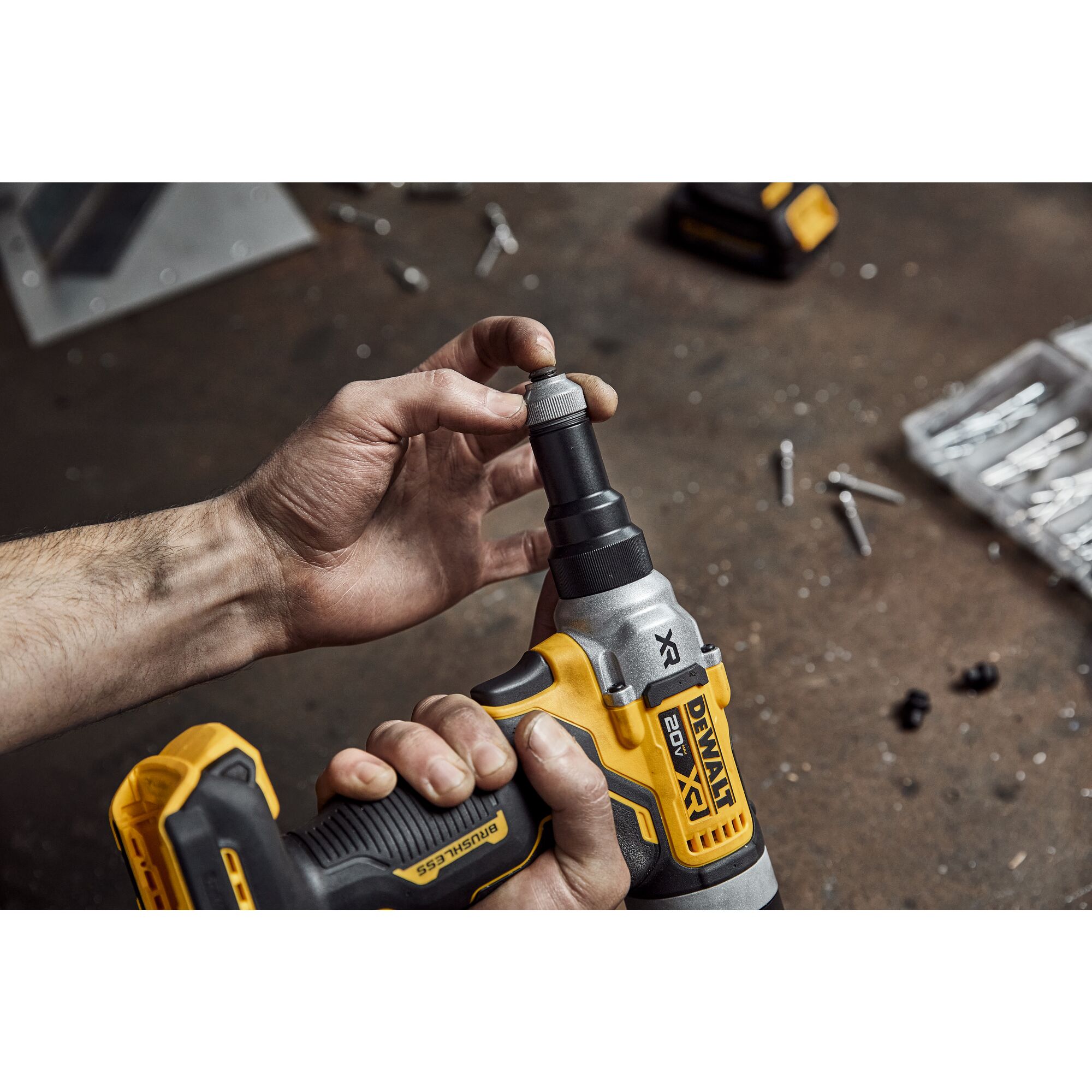 Dewalt rivet gun discount cordless