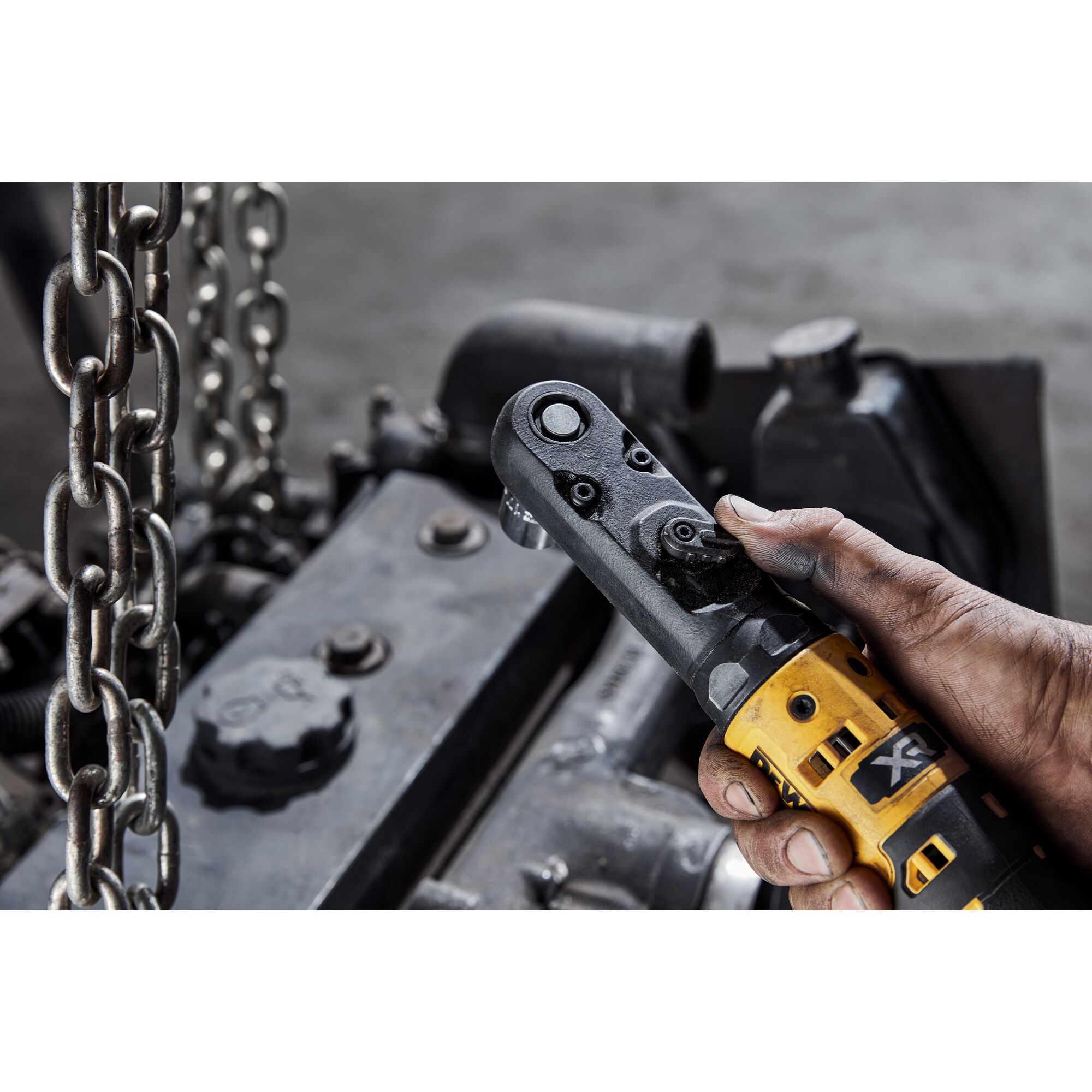 Dewalt battery ratchet discount wrench