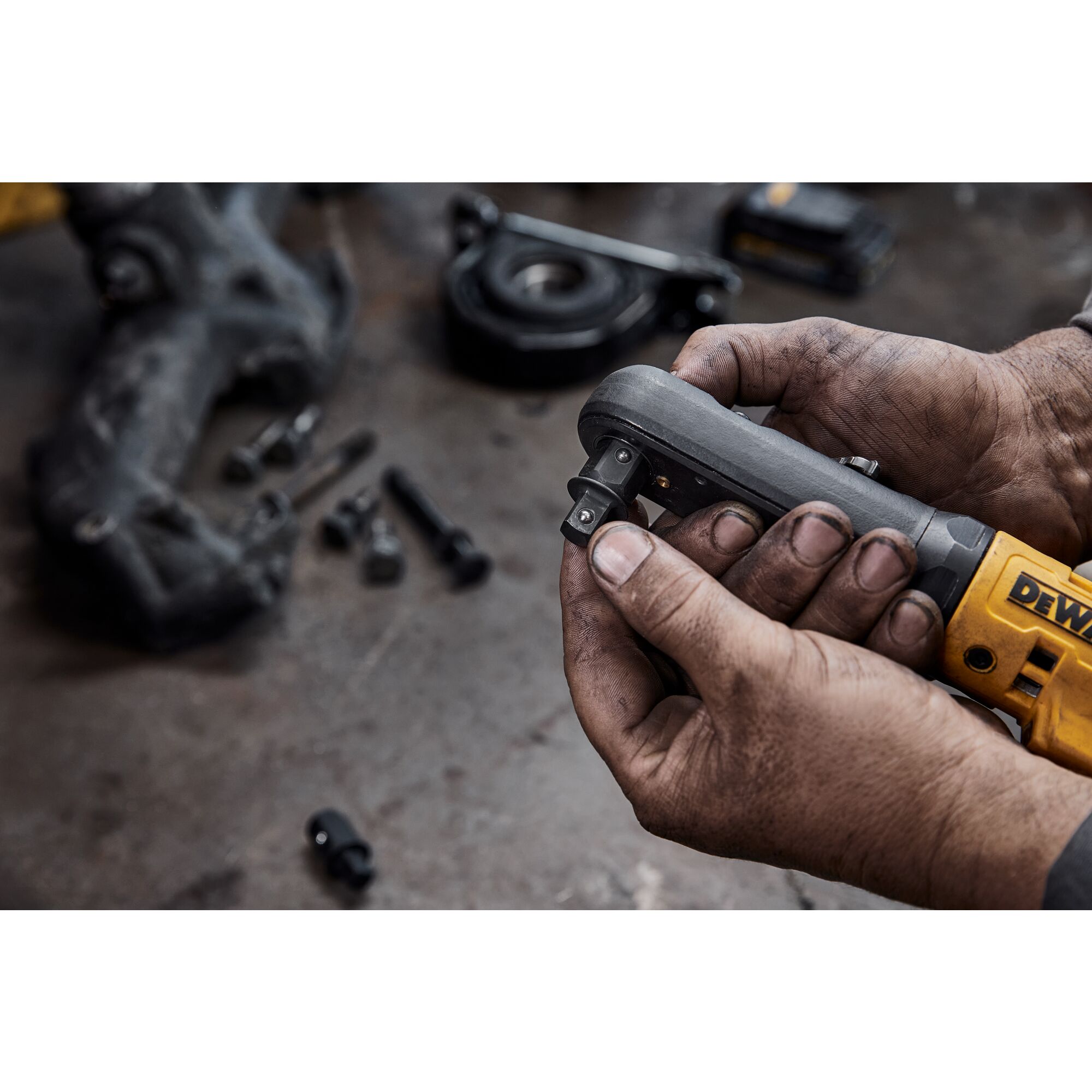 Dewalt ratchet wrench online cordless