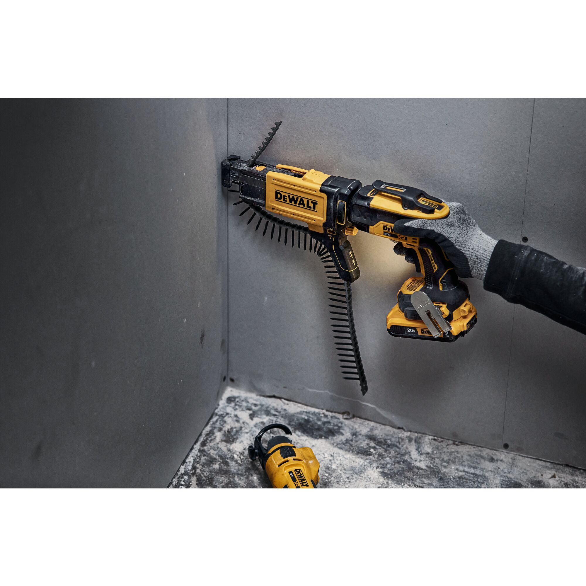 20V MAX XR Brushless Drywall Screwgun Kit 2.0Ah DEWALT