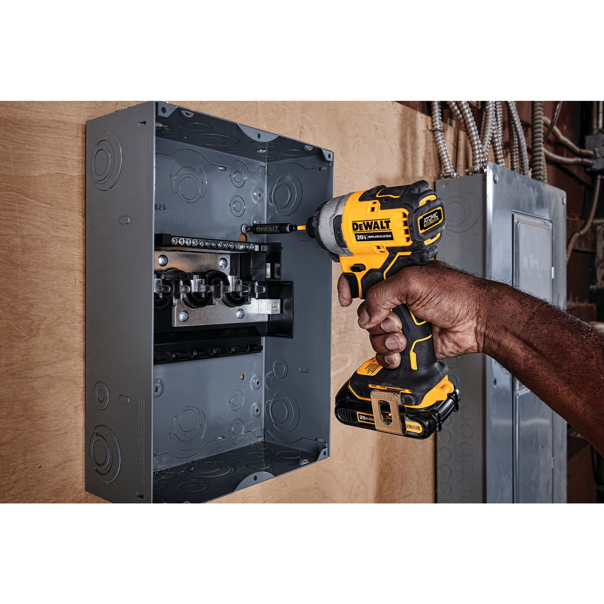 ATOMIC™ 20V MAX* Brushless Cordless 1/4 in. Compact Impact Driver