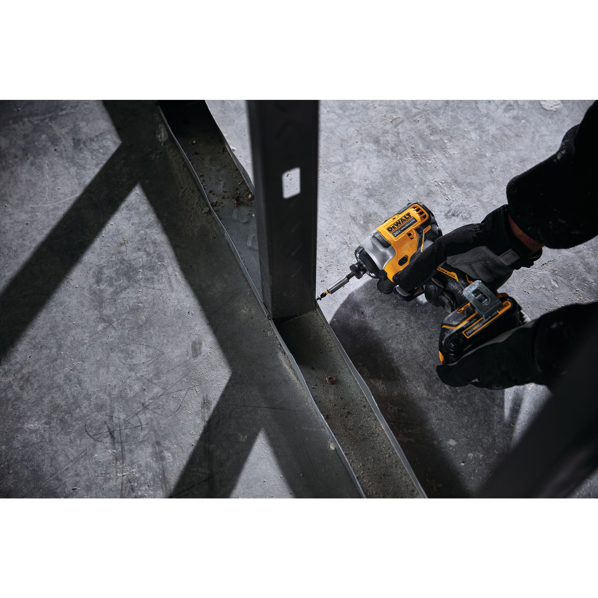 Dewalt best sale dcf809 review