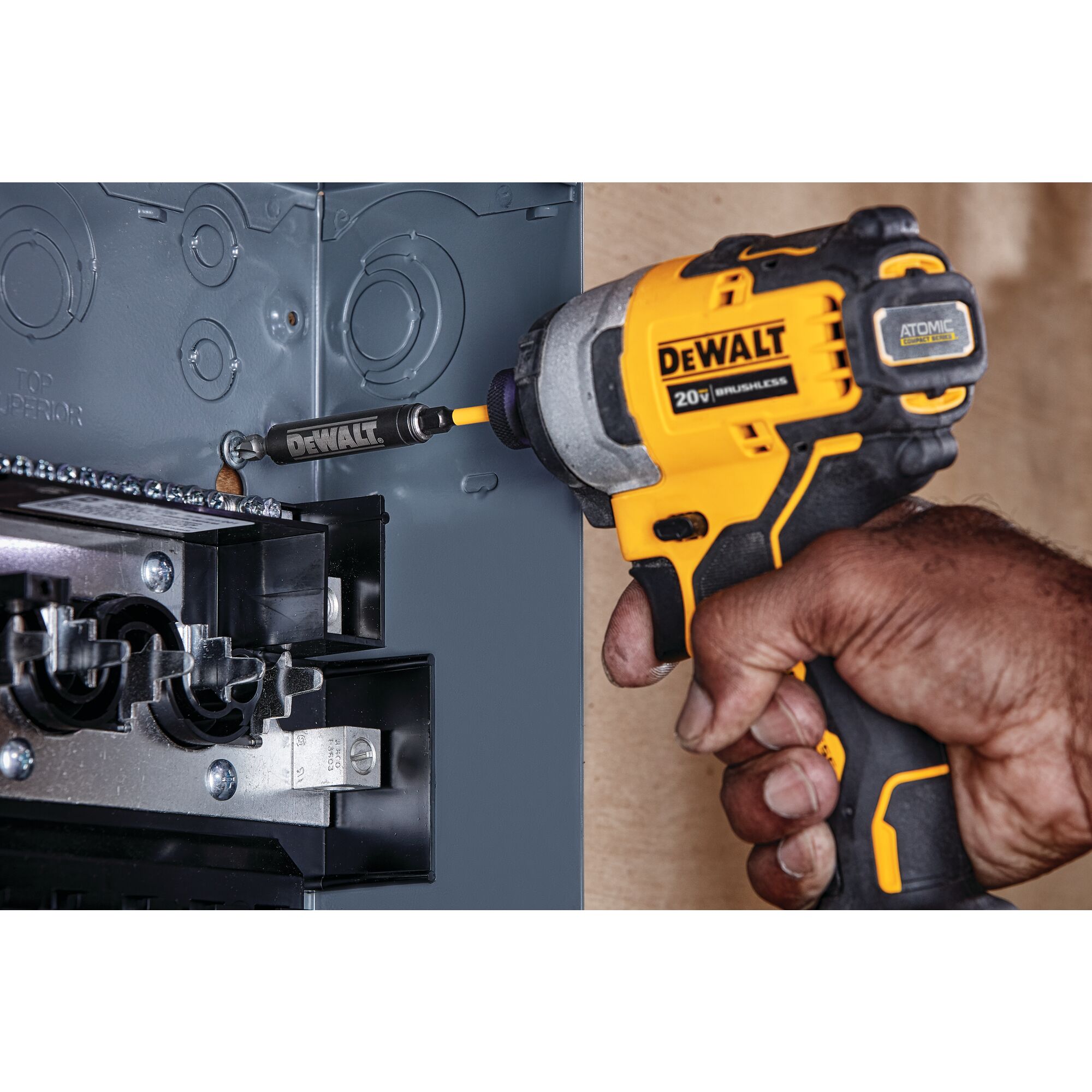 ATOMIC™ 20V MAX* Brushless Cordless Compact 1/4 in. Impact Driver