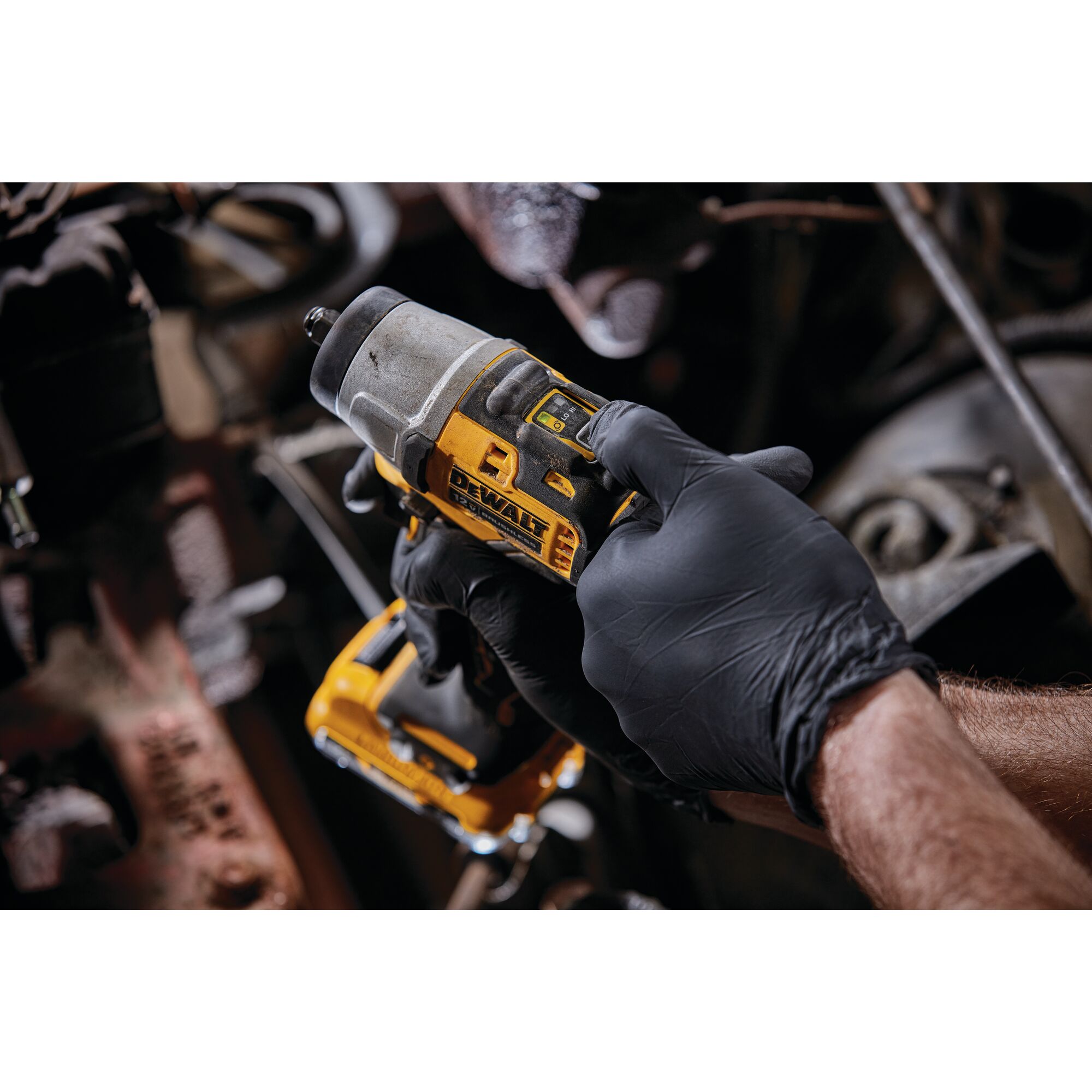 XTREME 12V MAX* Brushless 3/8 in. Cordless Impact Wrench Kit | DEWALT