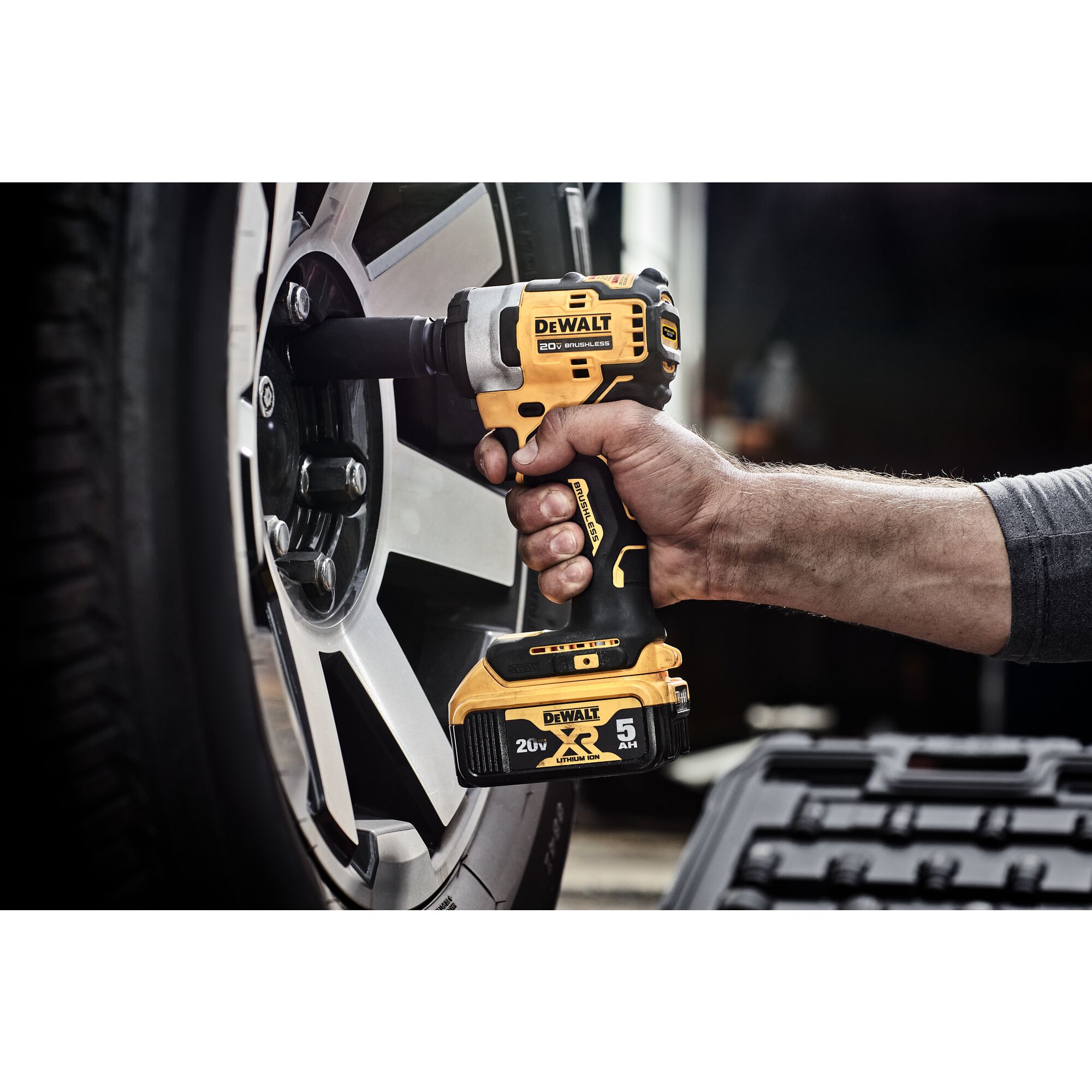 Dewalt impact nut online driver