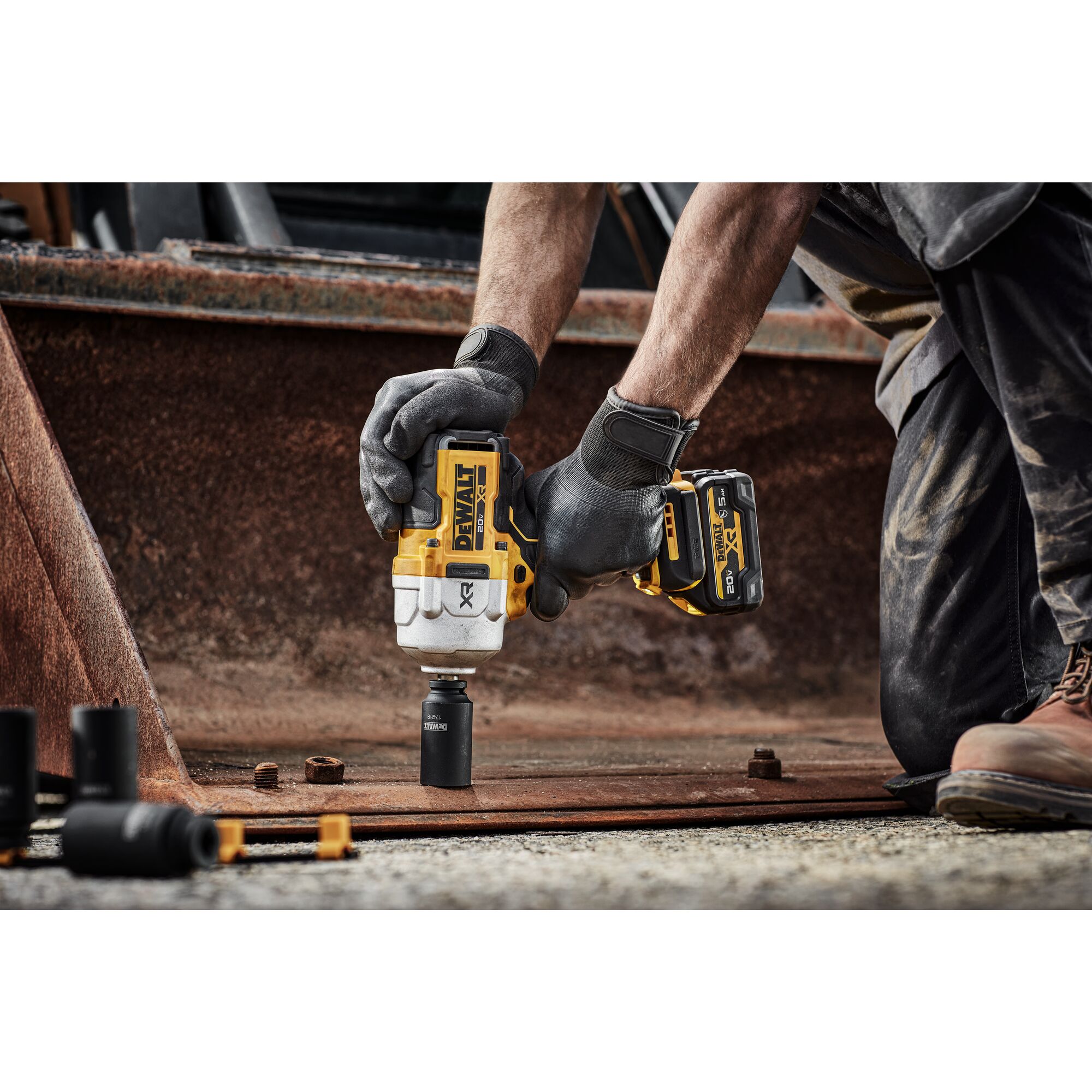 Dewalt best sale cordless wrench