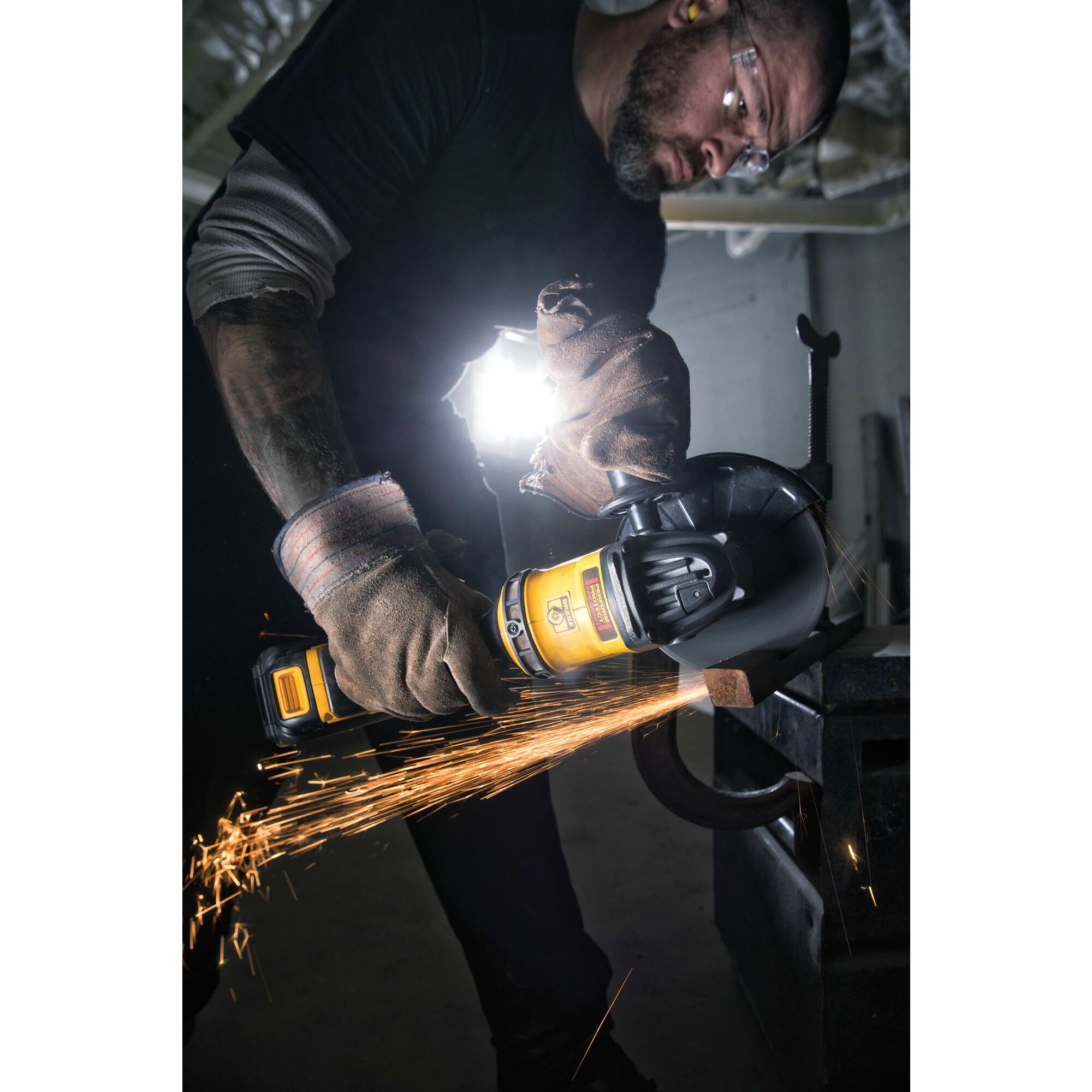 Dewalt grinder on sale and battery