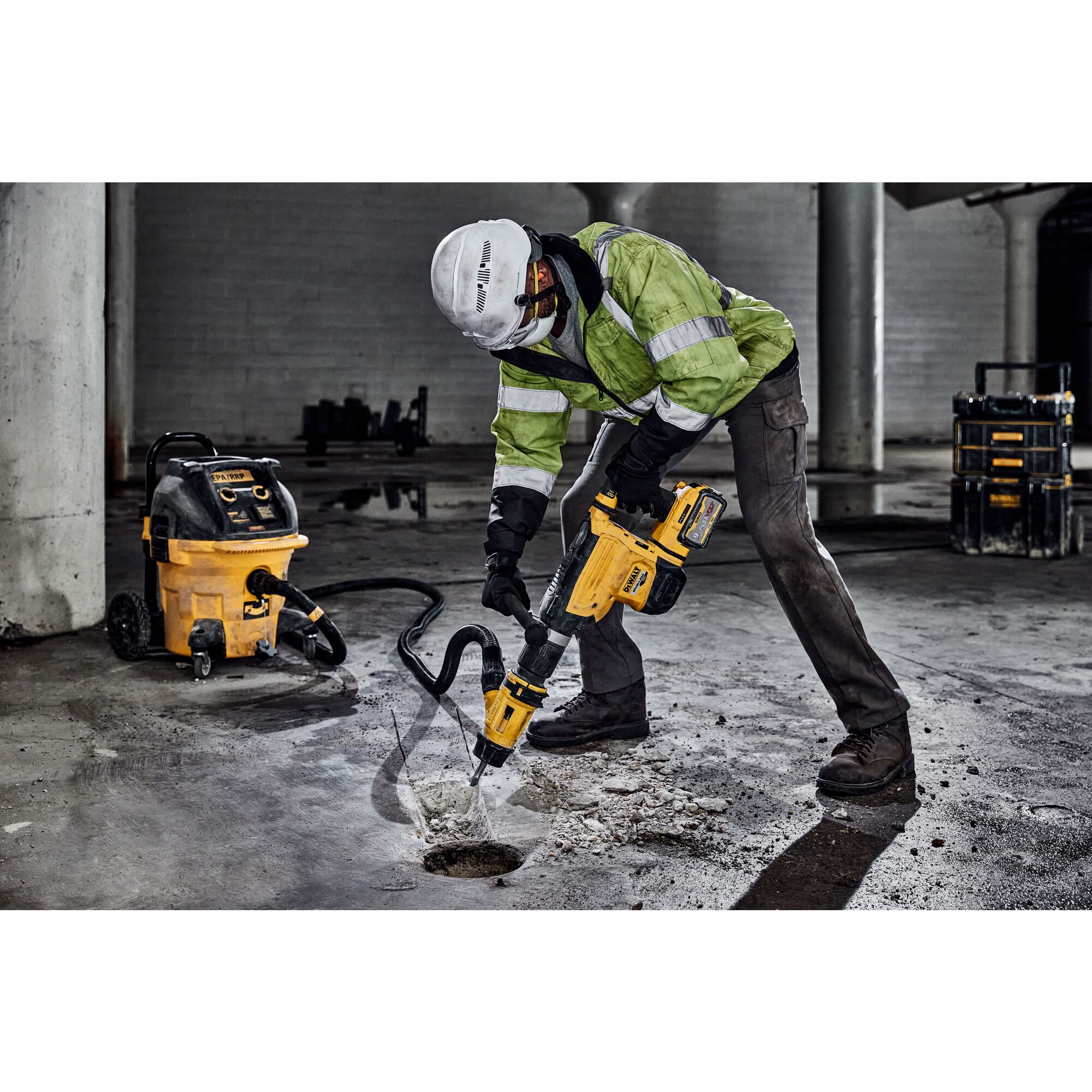 Dewalt chipping best sale hammer cordless