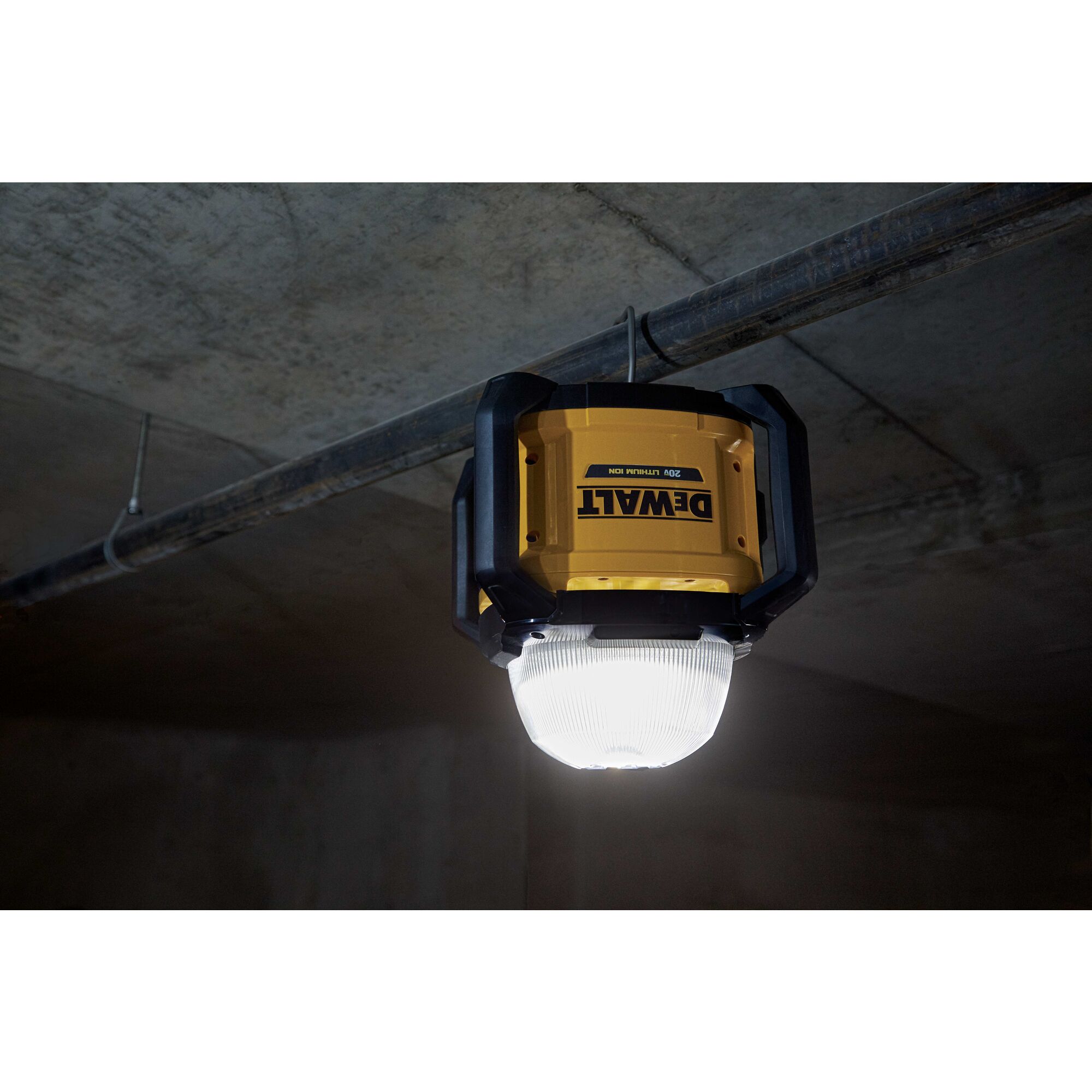 Dewalt light 2024 dcl074