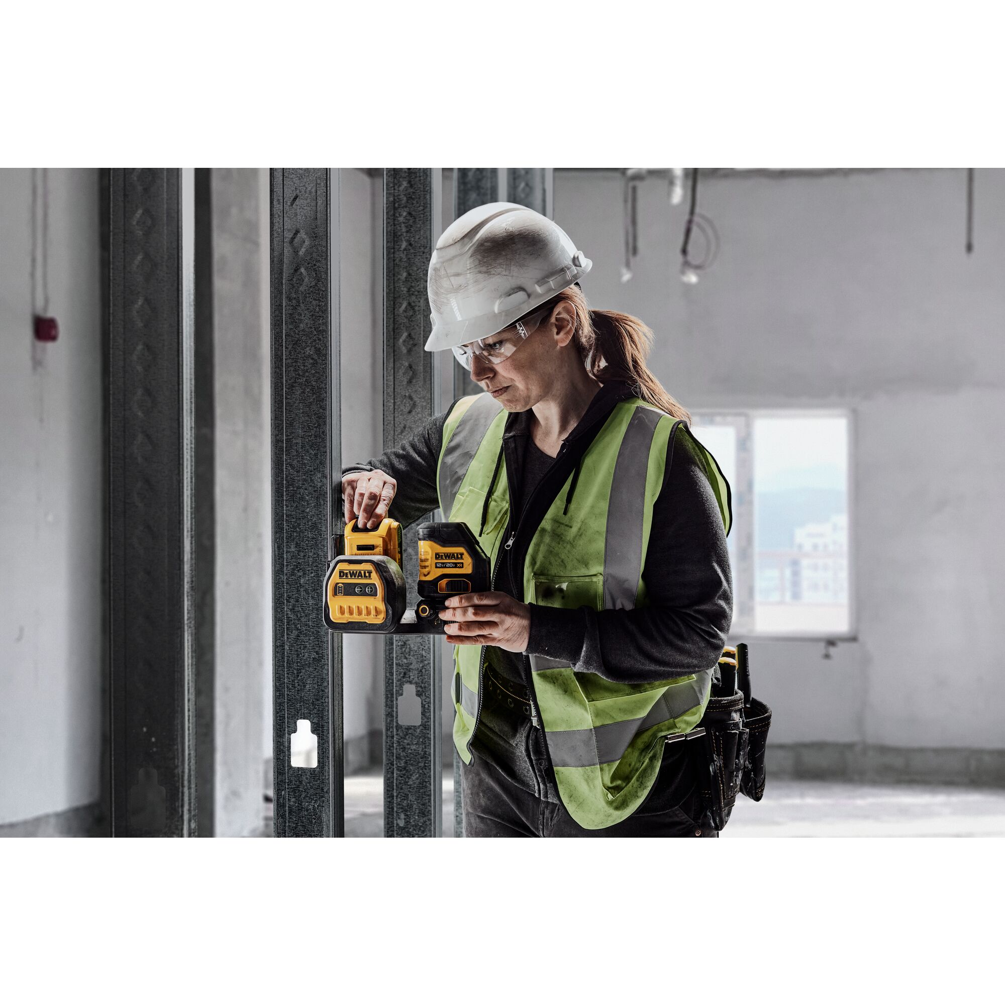 Dewalt battery laser discount level