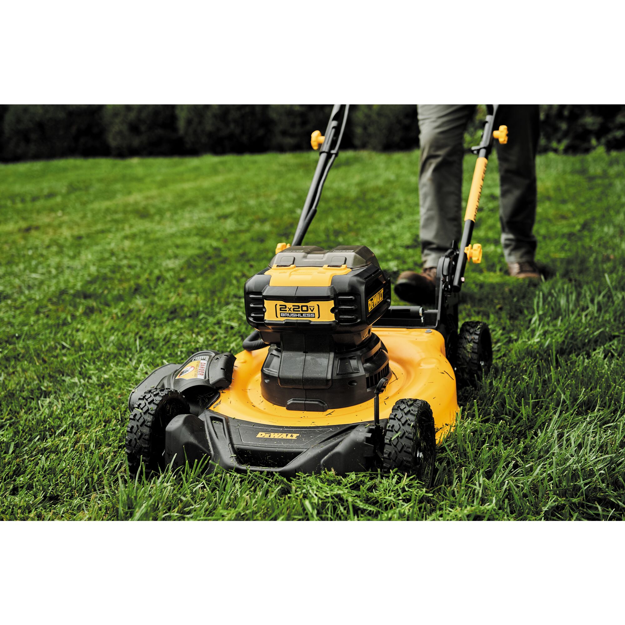 Yard force 21 gas mower best sale with 20v leaf blower review