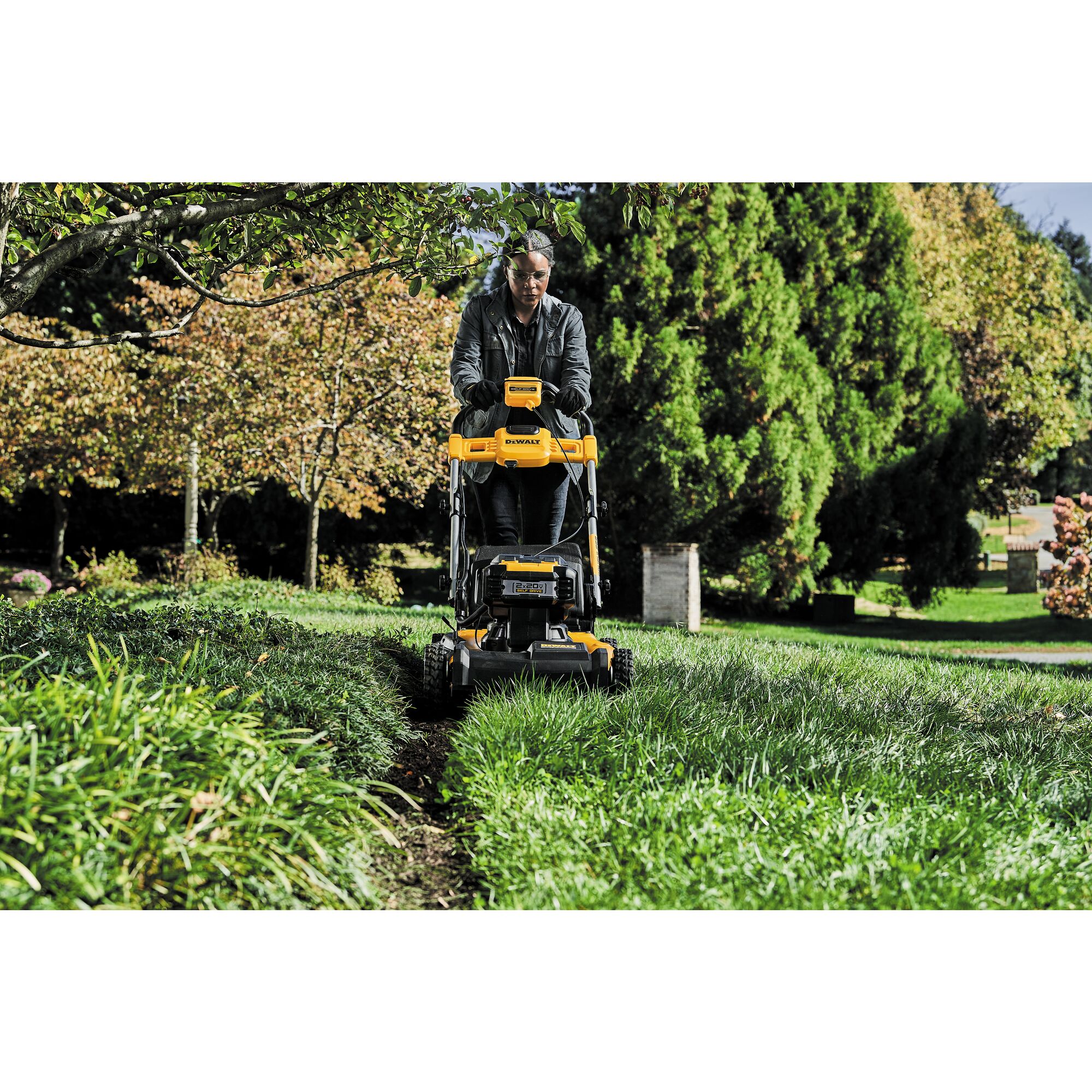 Dewalt mower self discount propelled