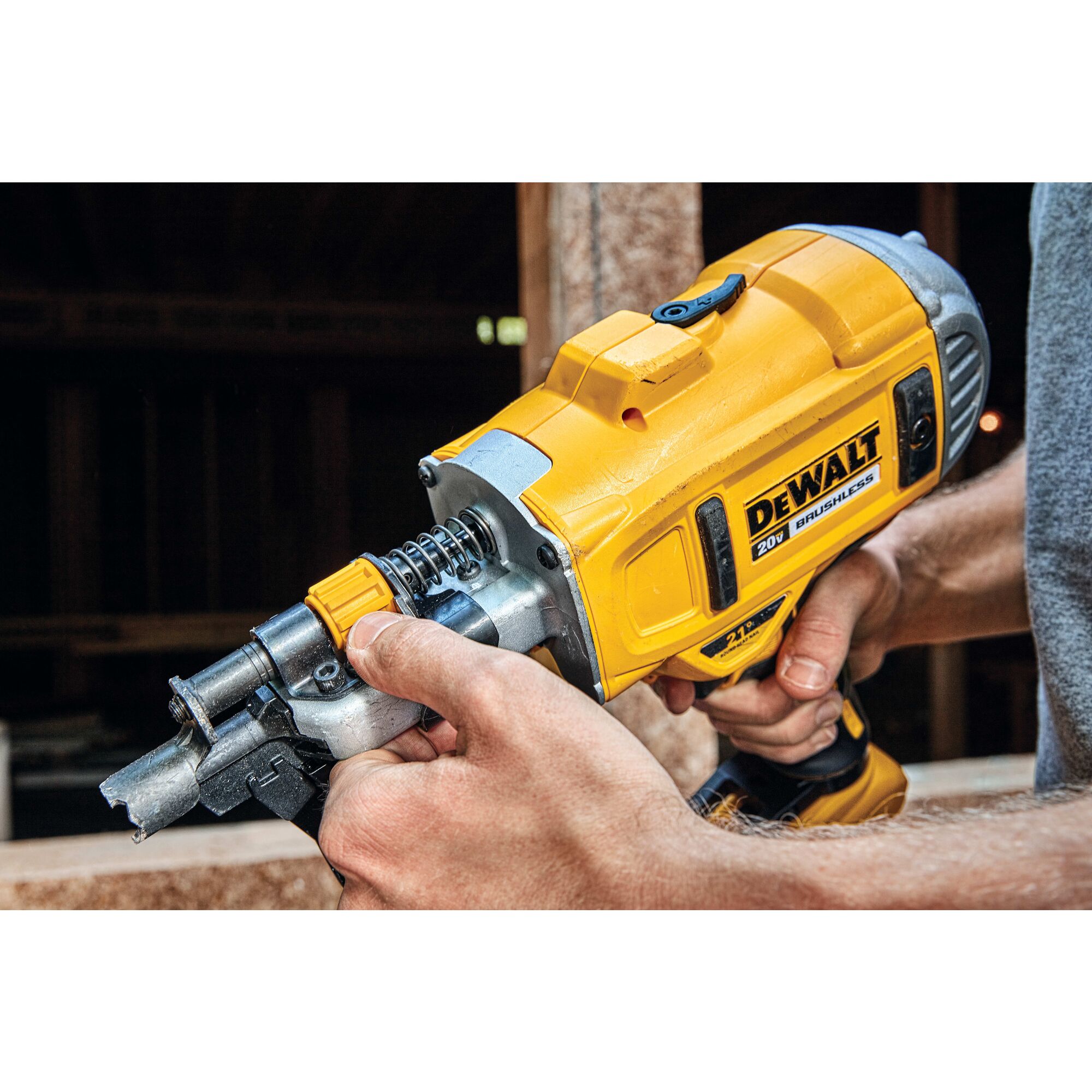 Dewalt 21 plastic collated best sale framing nailer