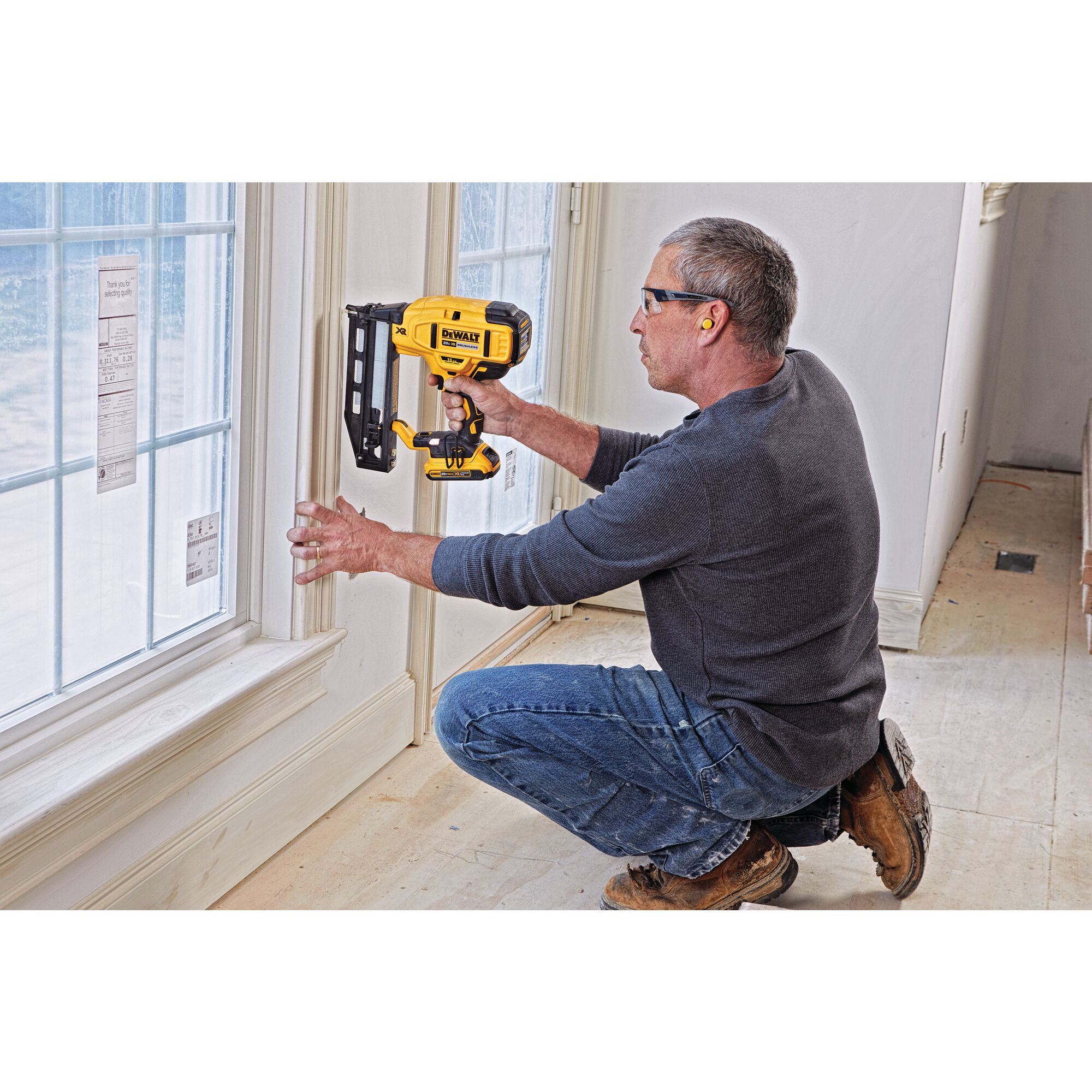 Dewalt cordless finish nailer best sale tool only