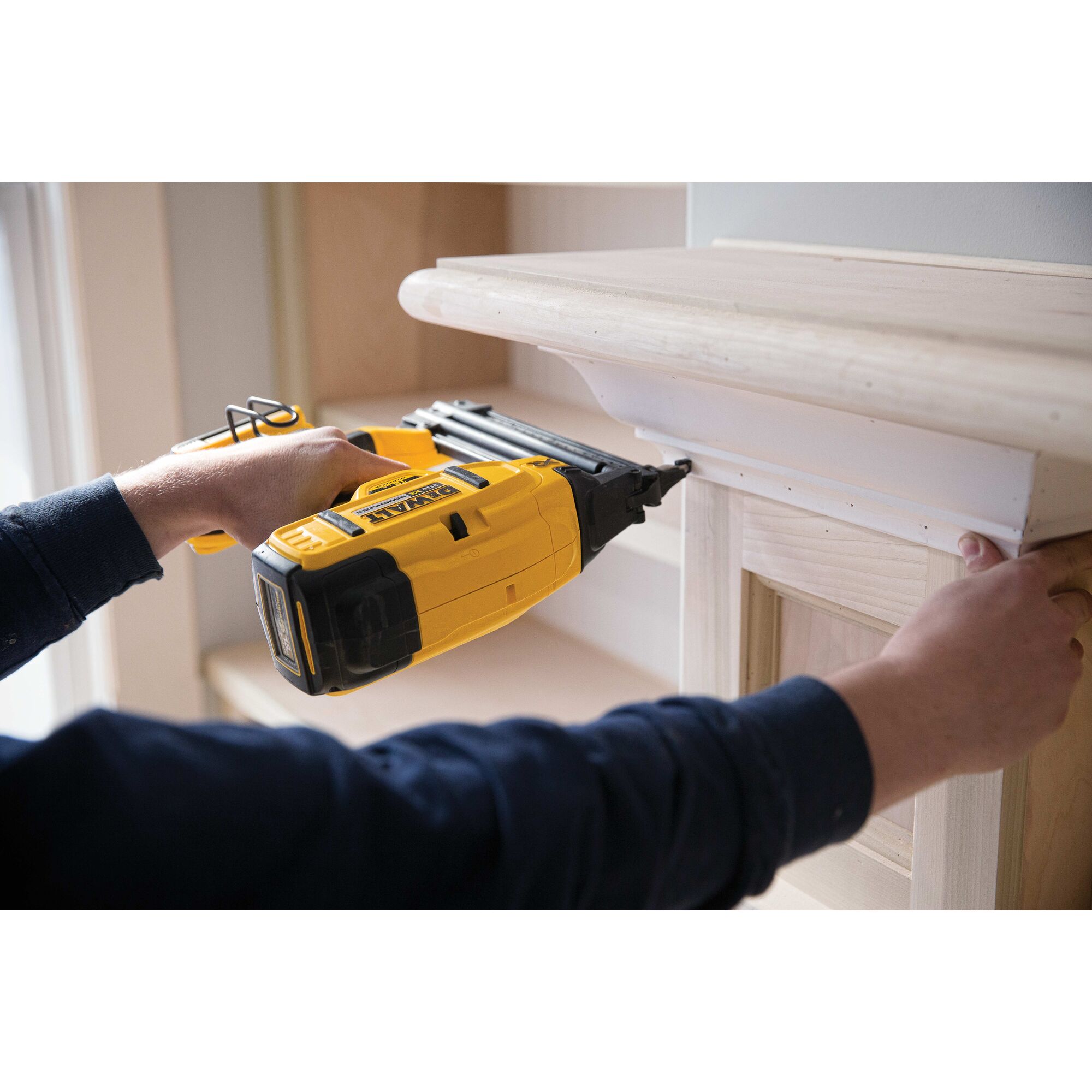 Dewalt cordless discount 18 gauge nailer