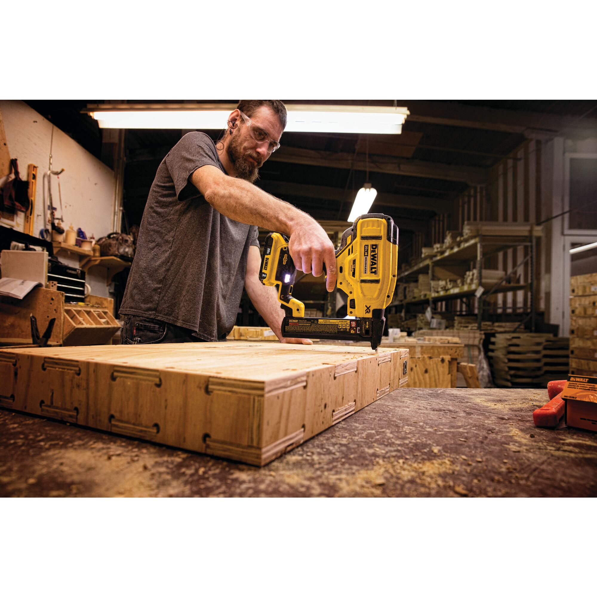 Dewalt 20v narrow crown stapler new arrivals