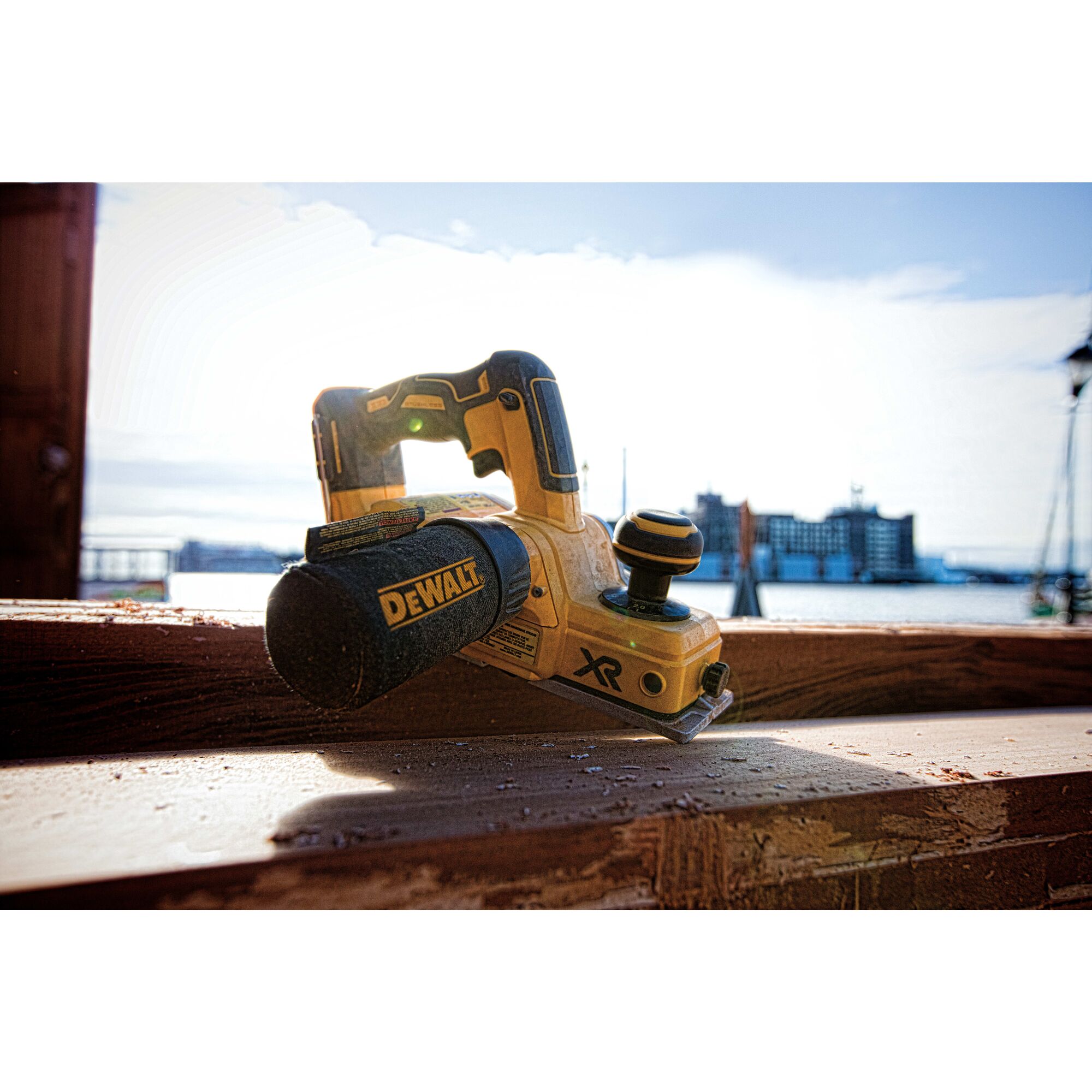 Dewalt hand 2025 planer cordless