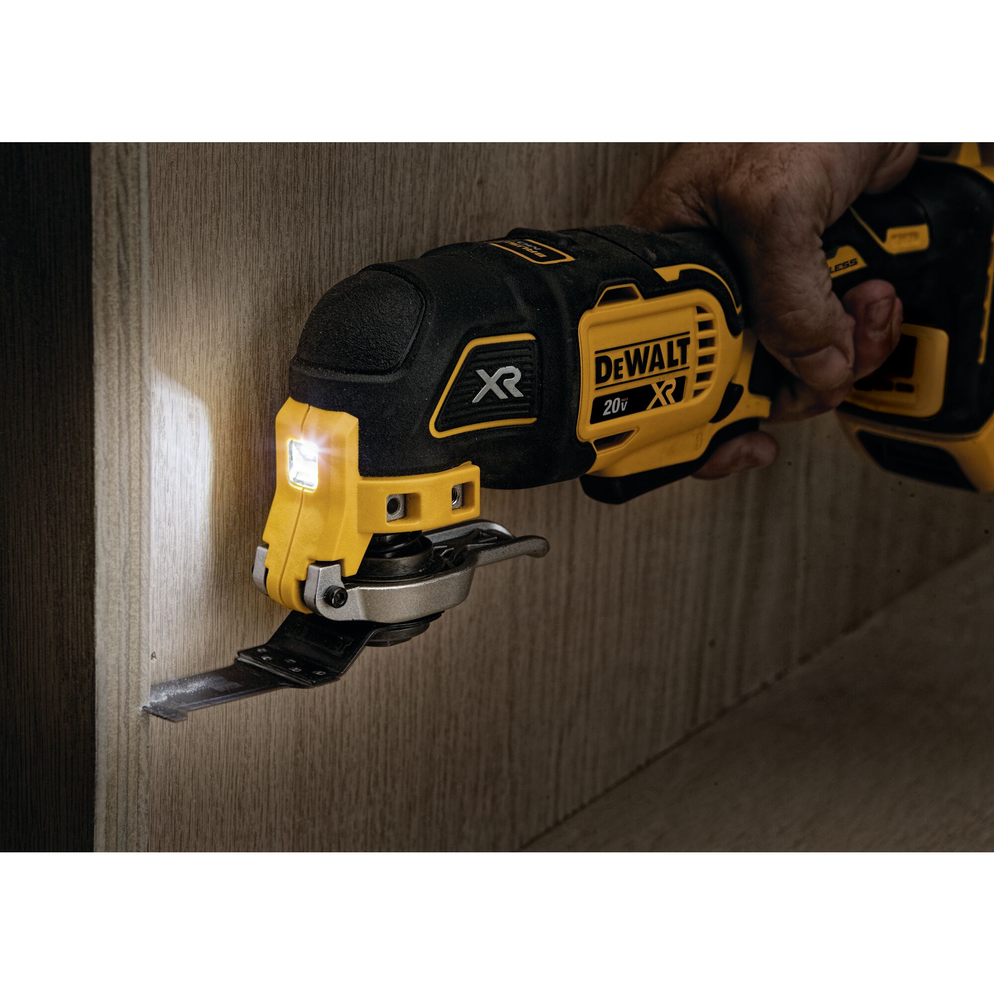 Dewalt oscillating tool with battery new arrivals