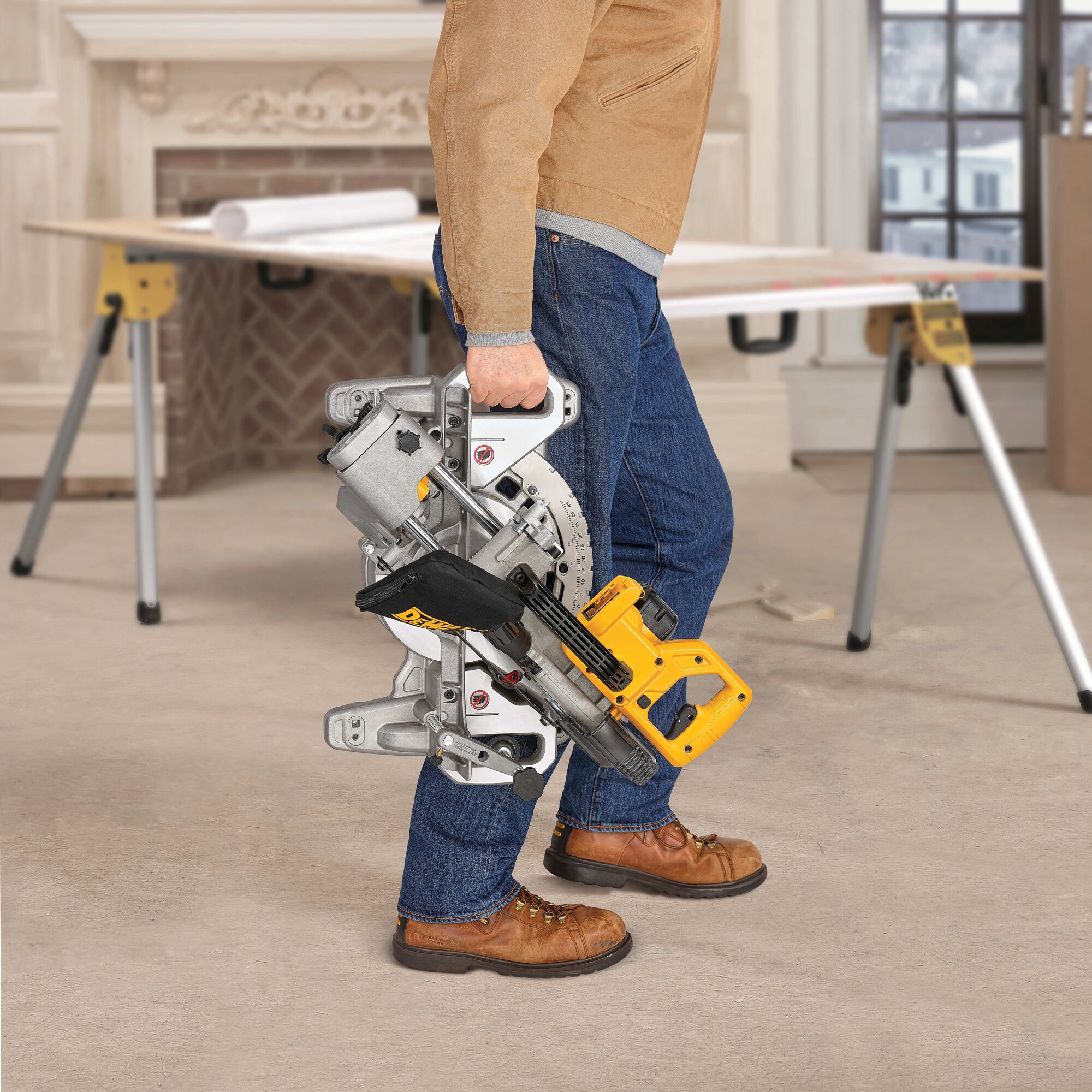 Battery dewalt chop discount saw