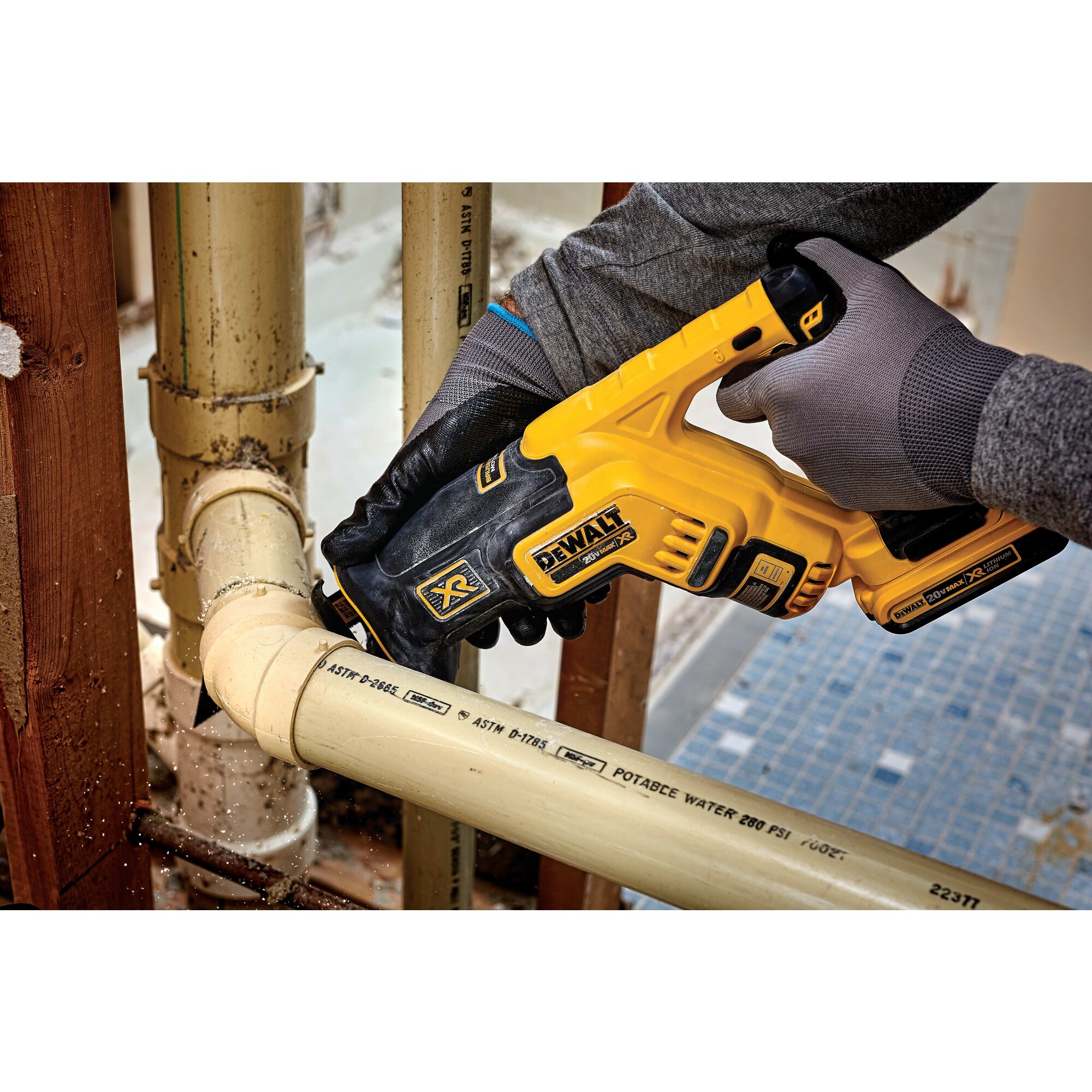 Dewalt 20v 2025 brushless sawzall