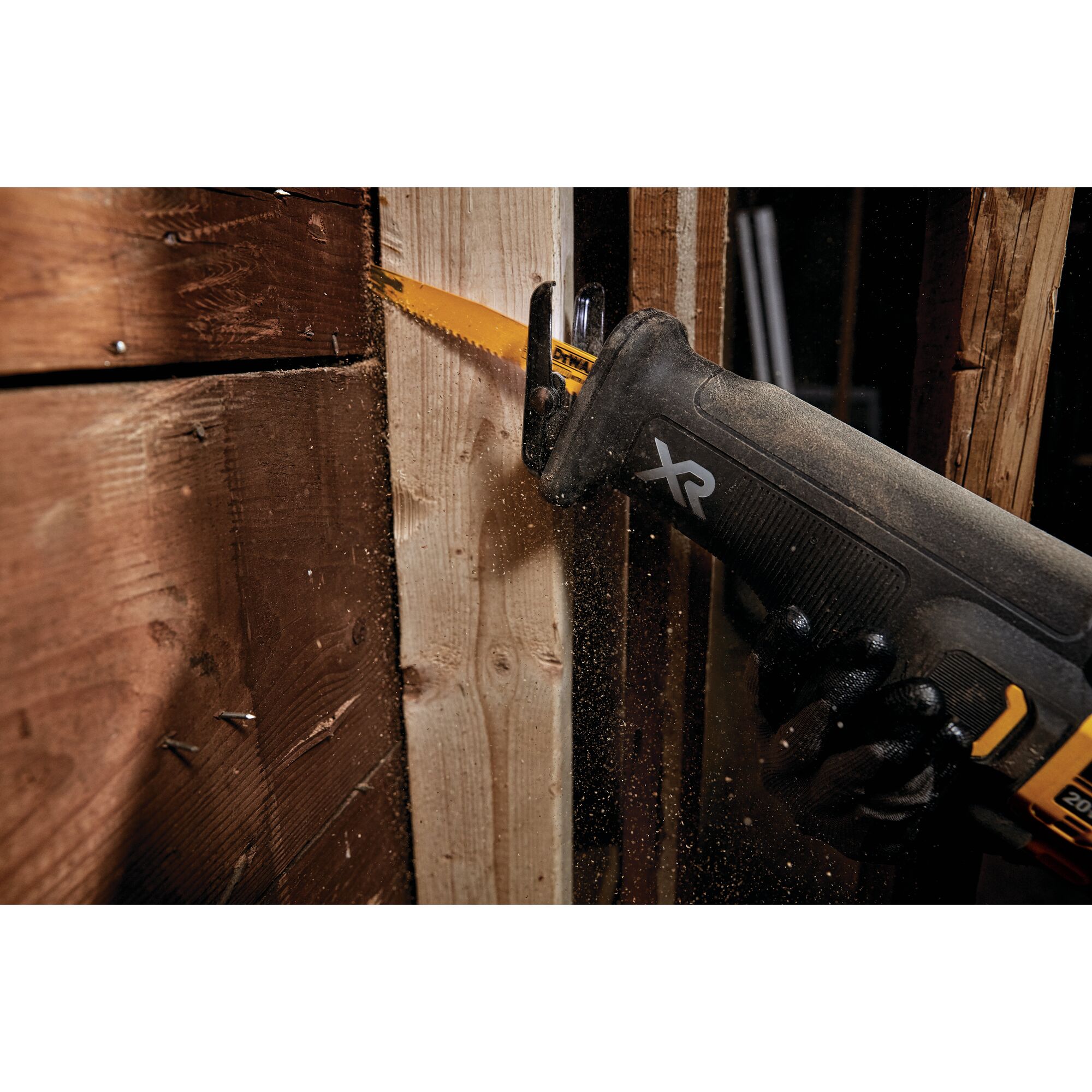 Dewalt power best sale detect reciprocating saw